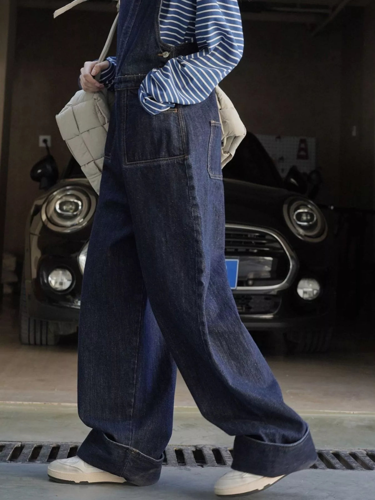 Women's Vintage Dark Wash Wide-Leg Denim Overalls in dark blue — side view