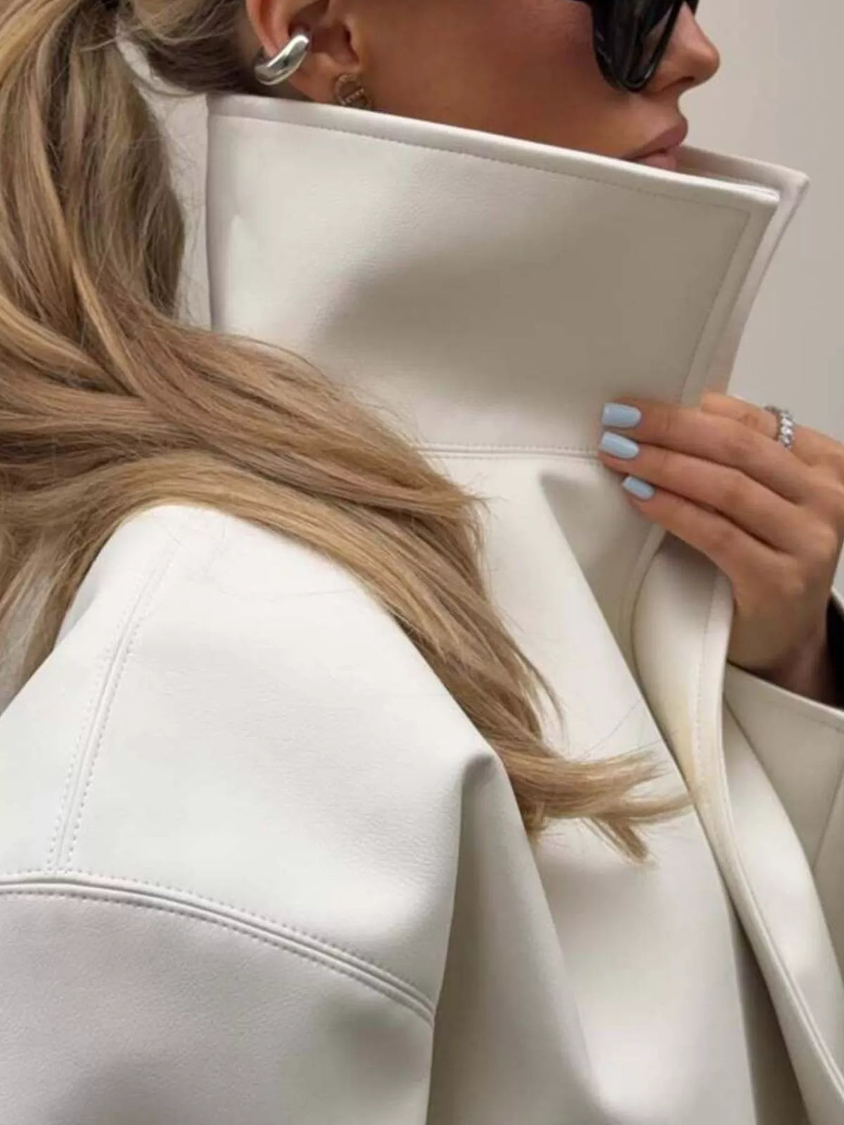 Mandarin neck long sleeve blazer, construction and design details