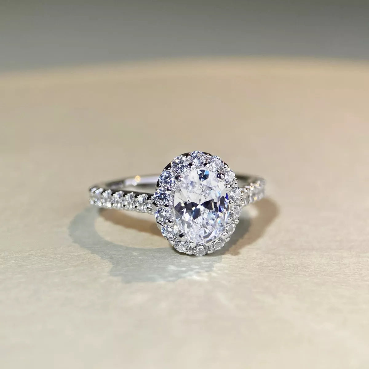 Trendsi 1.5 Carat Moissanite 925 Sterling Silver Oval Ring -