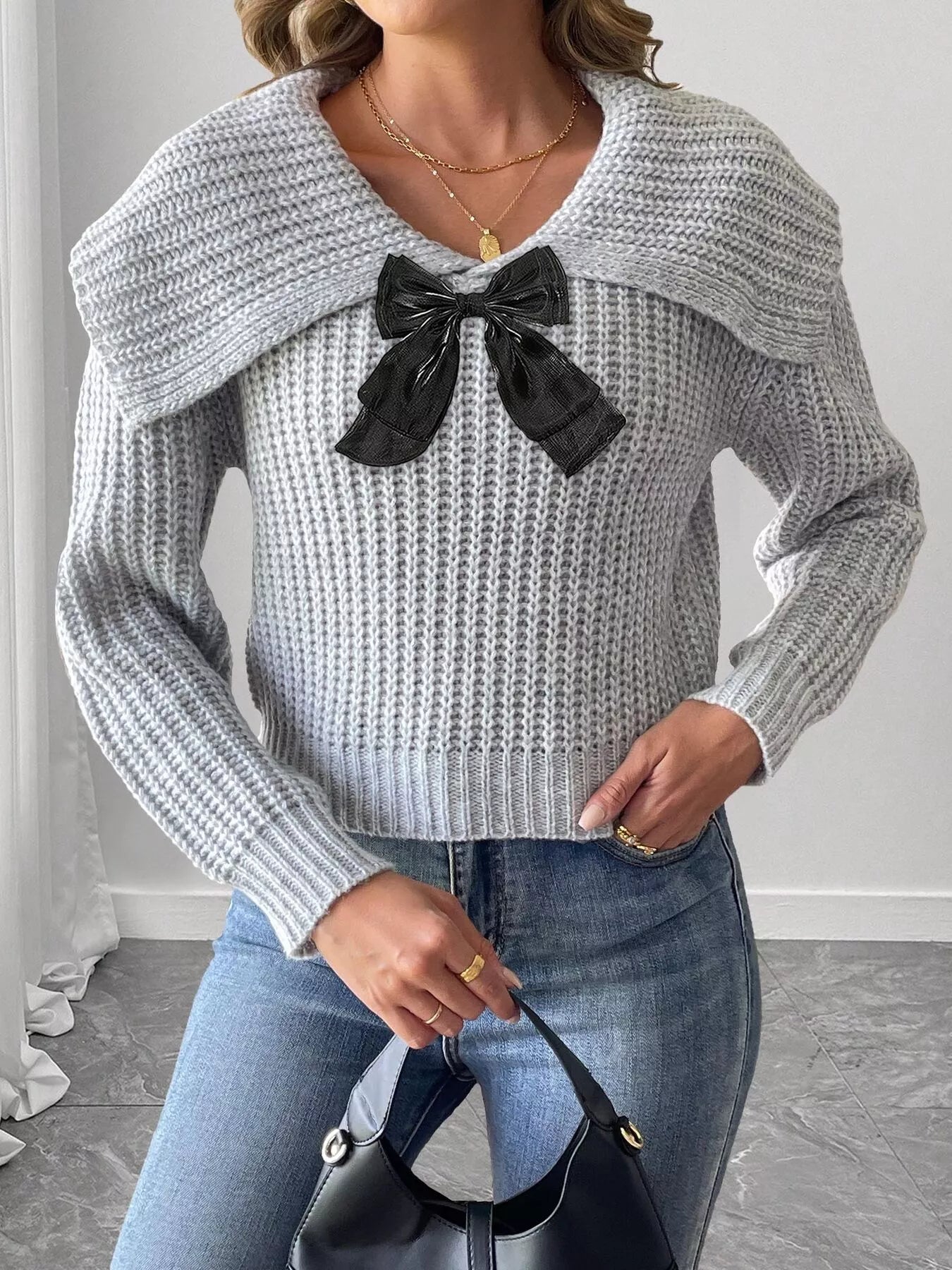 Trendsi Contrast Bow Long Sleeve Sweater -