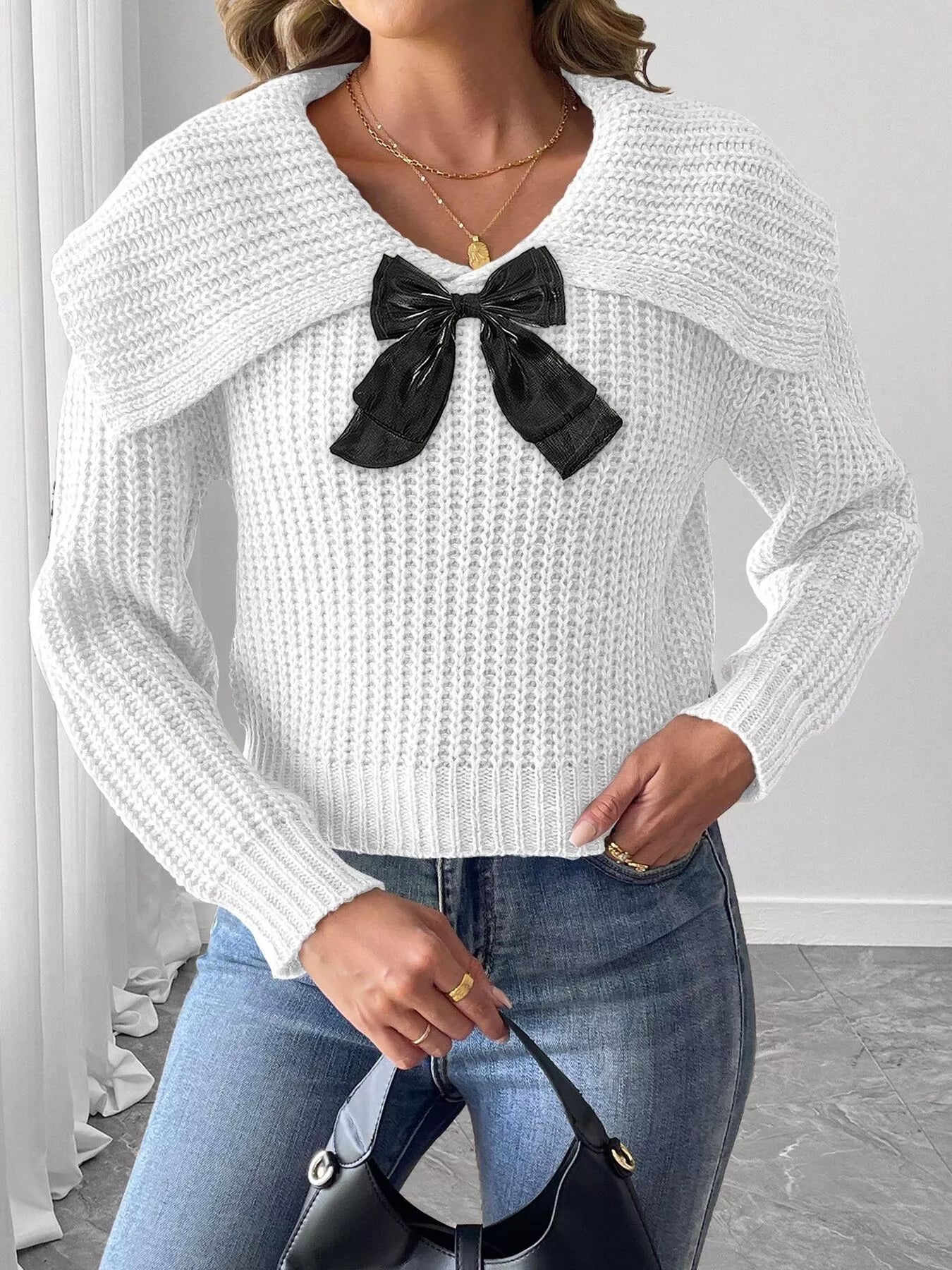 Trendsi Contrast Bow Long Sleeve Sweater -