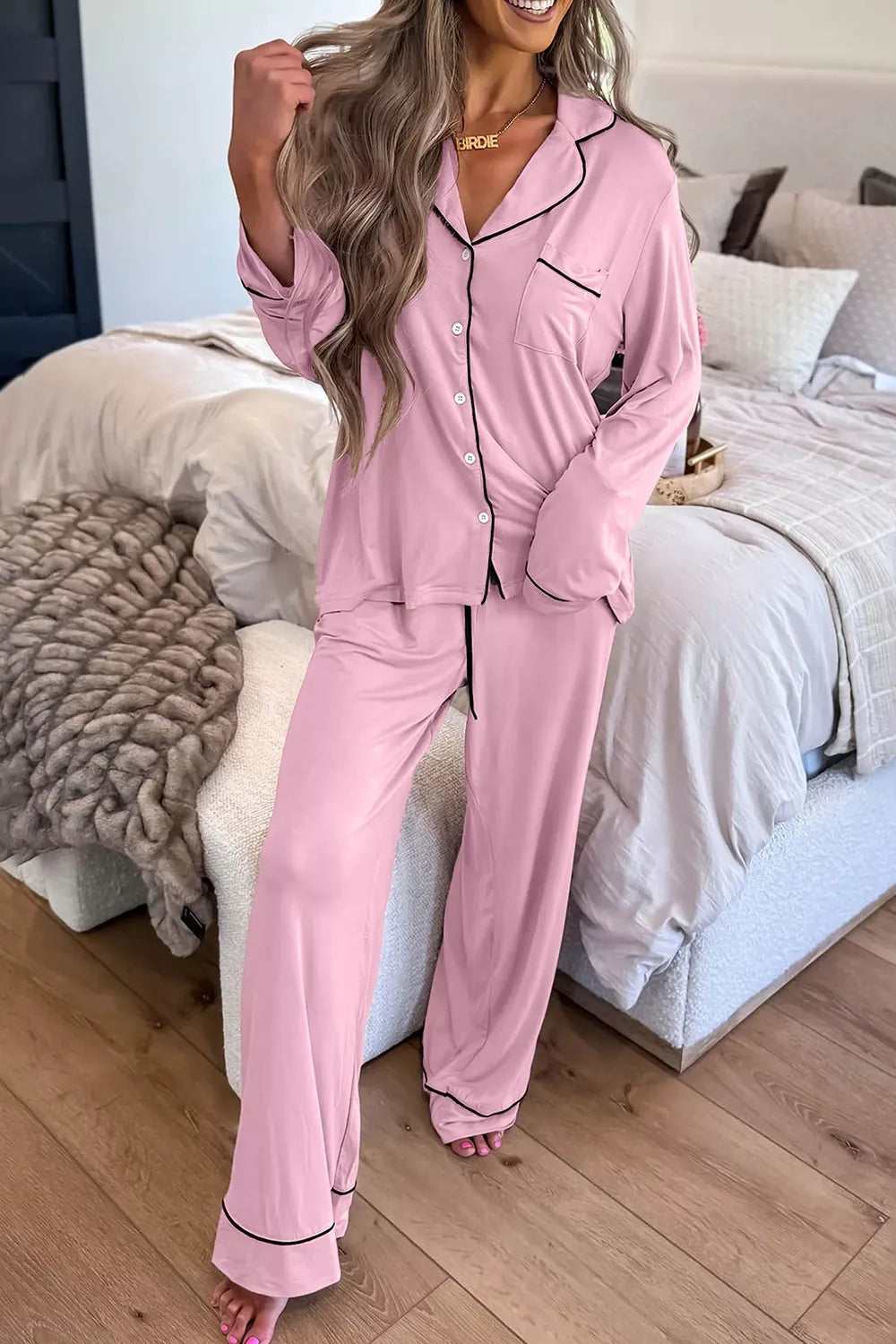 Women's clothing set – product view 1