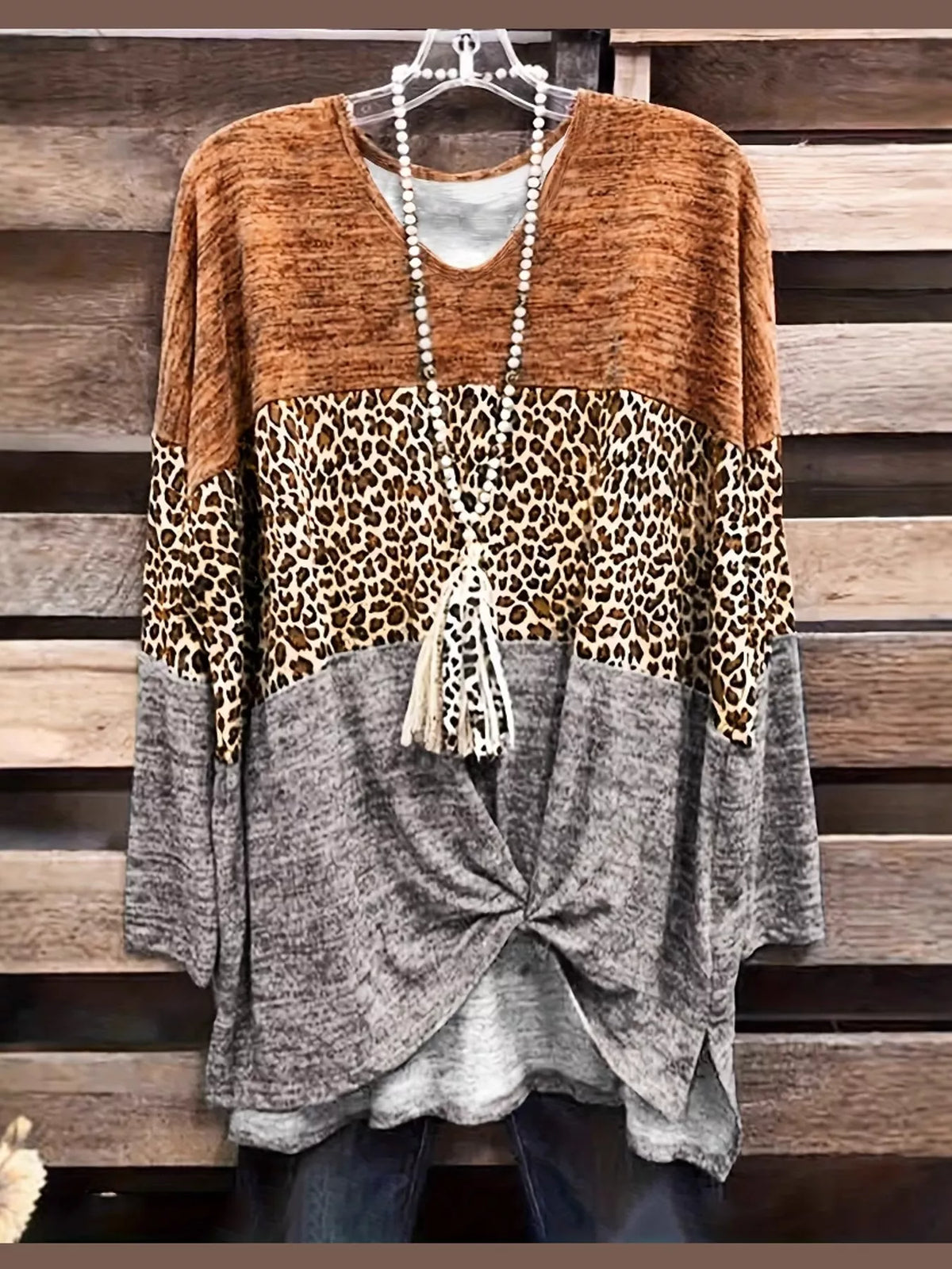 V-neck long sleeve t-shirt, product view