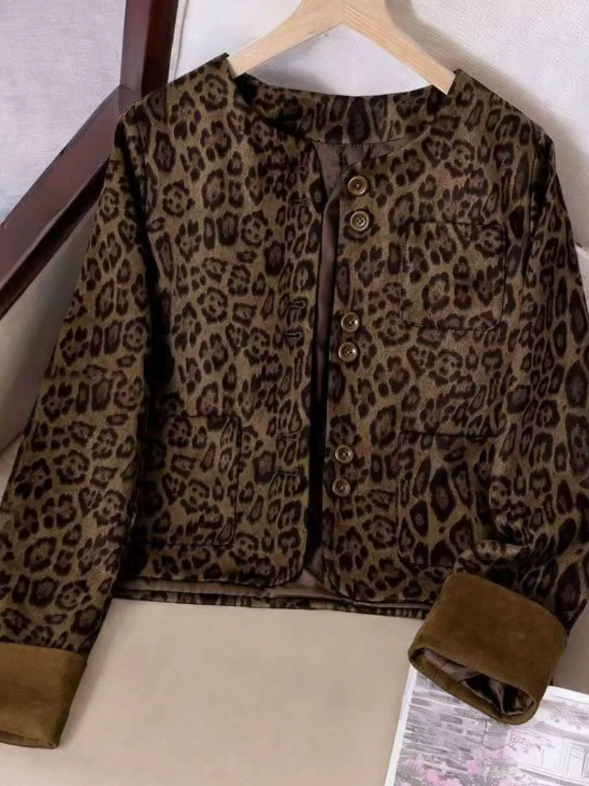 Round neck long sleeve jacket, product view