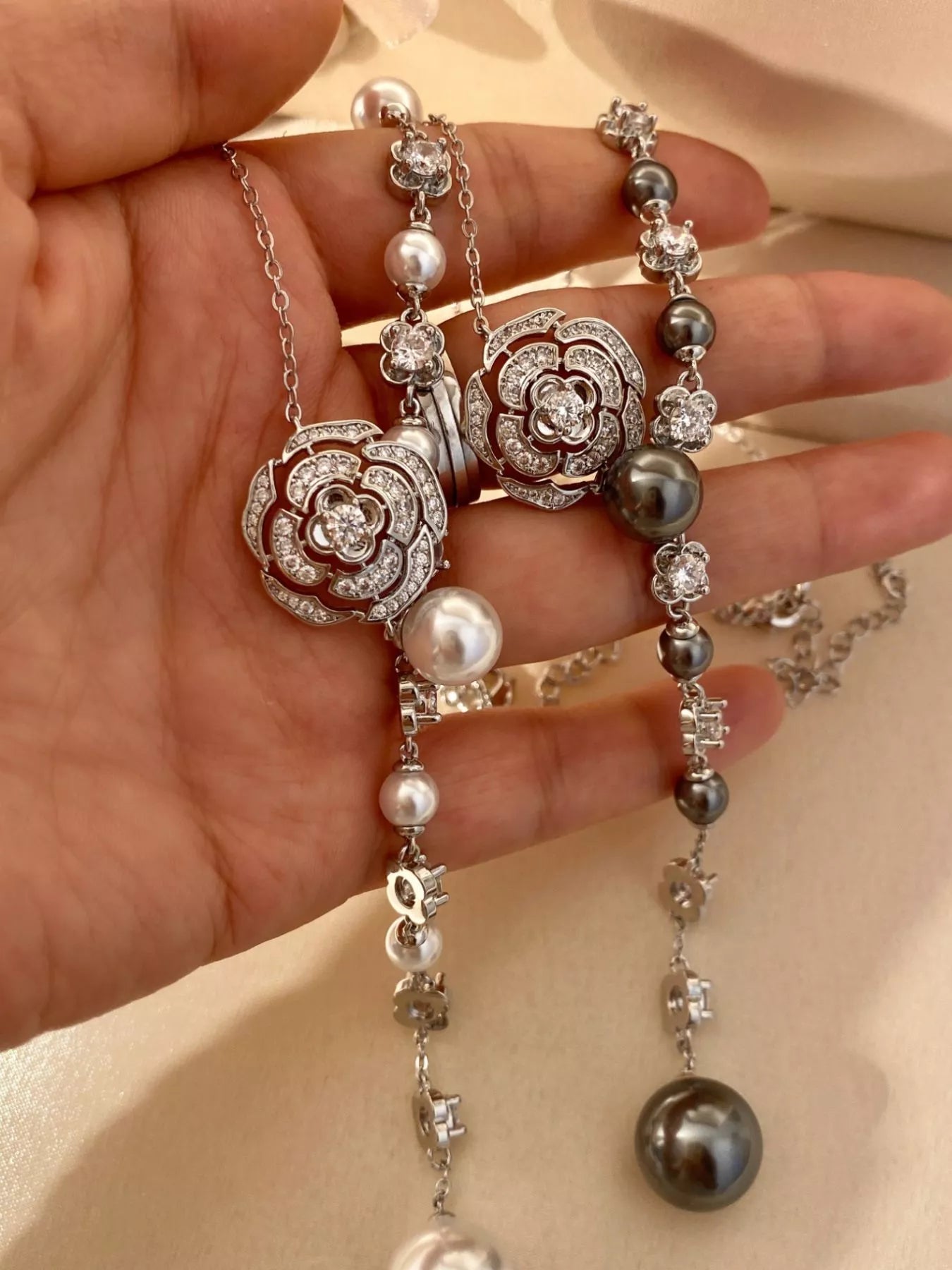 Trendsi Pearl Flower Y-Necklace -