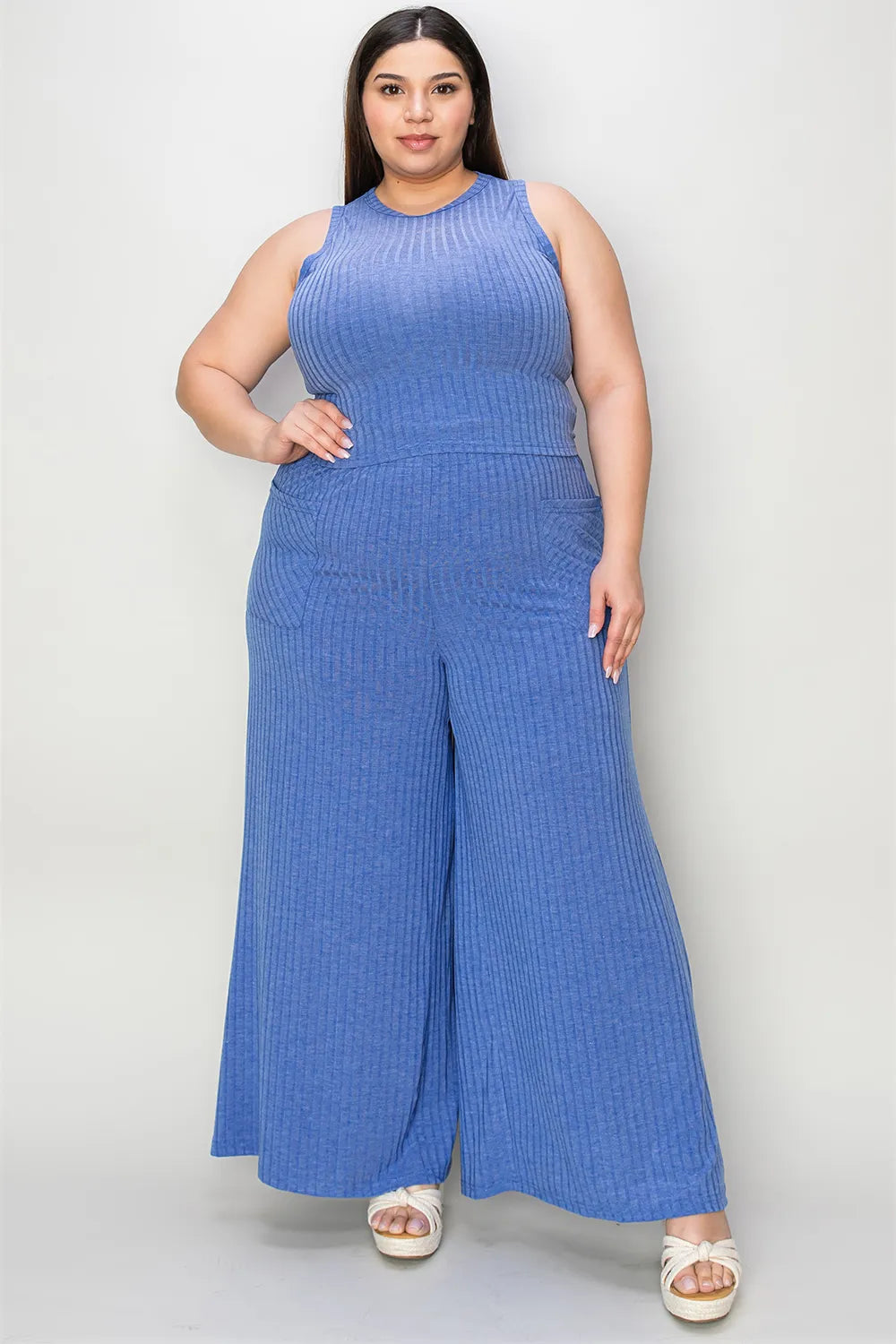 Women's clothing set – product view 19