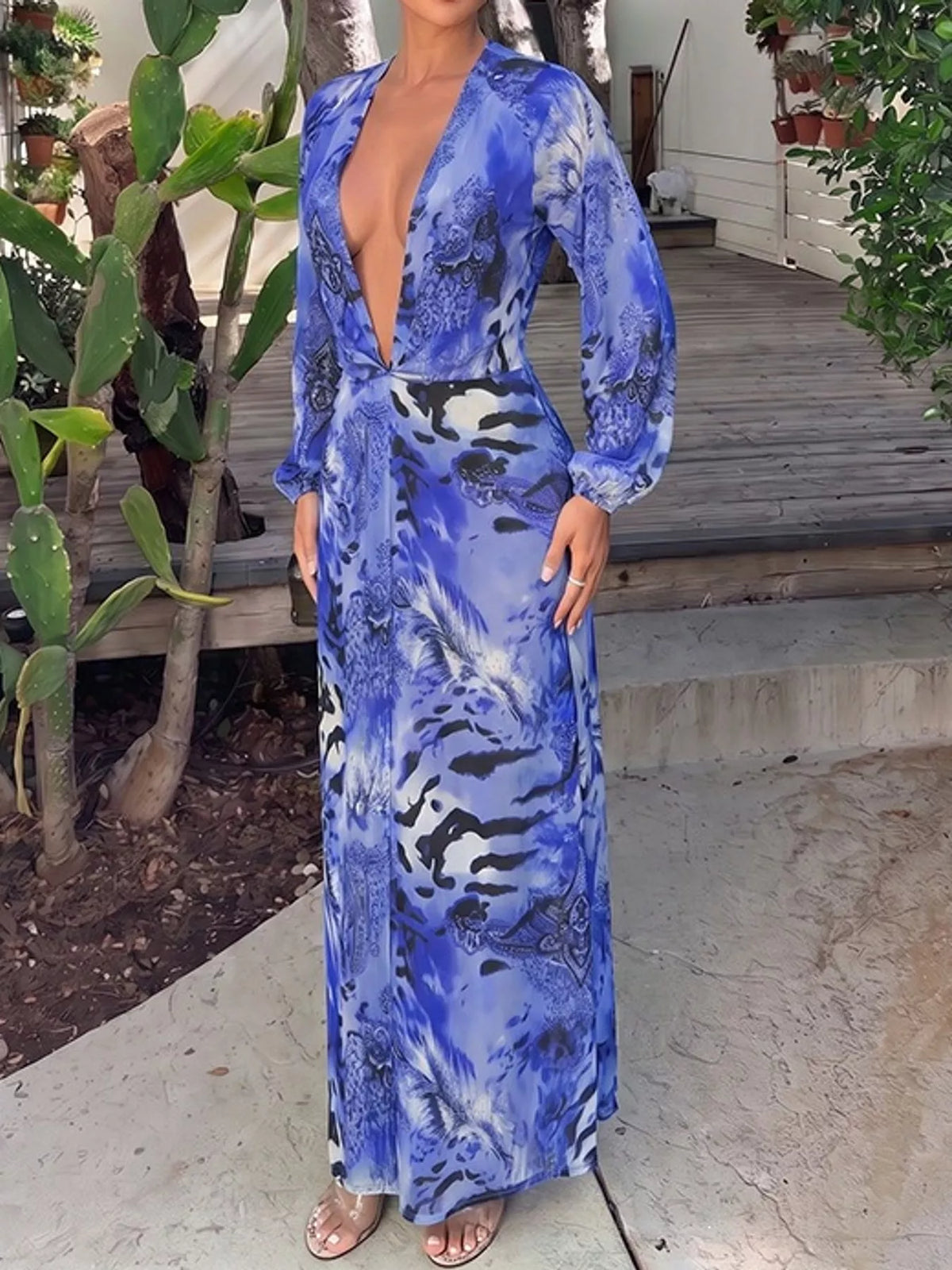 Printed maxi dress, blue front