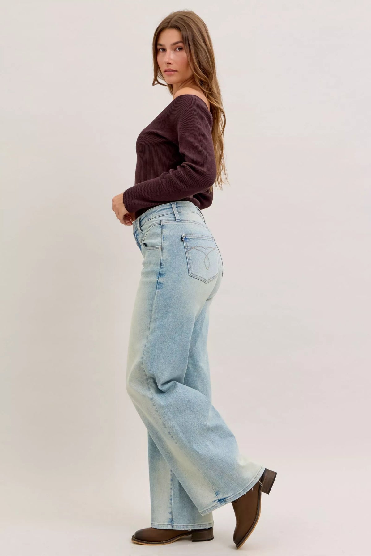 Women's jeans – product view 8
