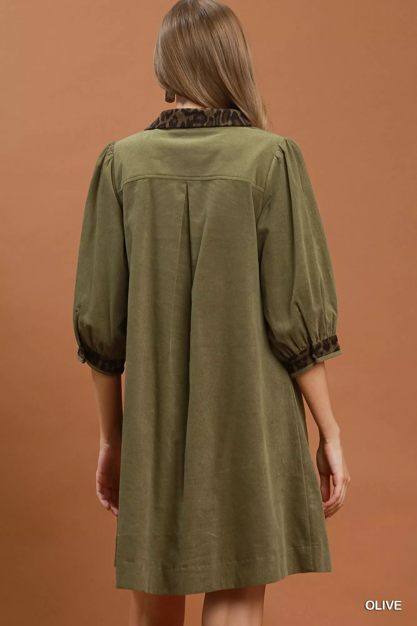 Women's apparel – product view 3