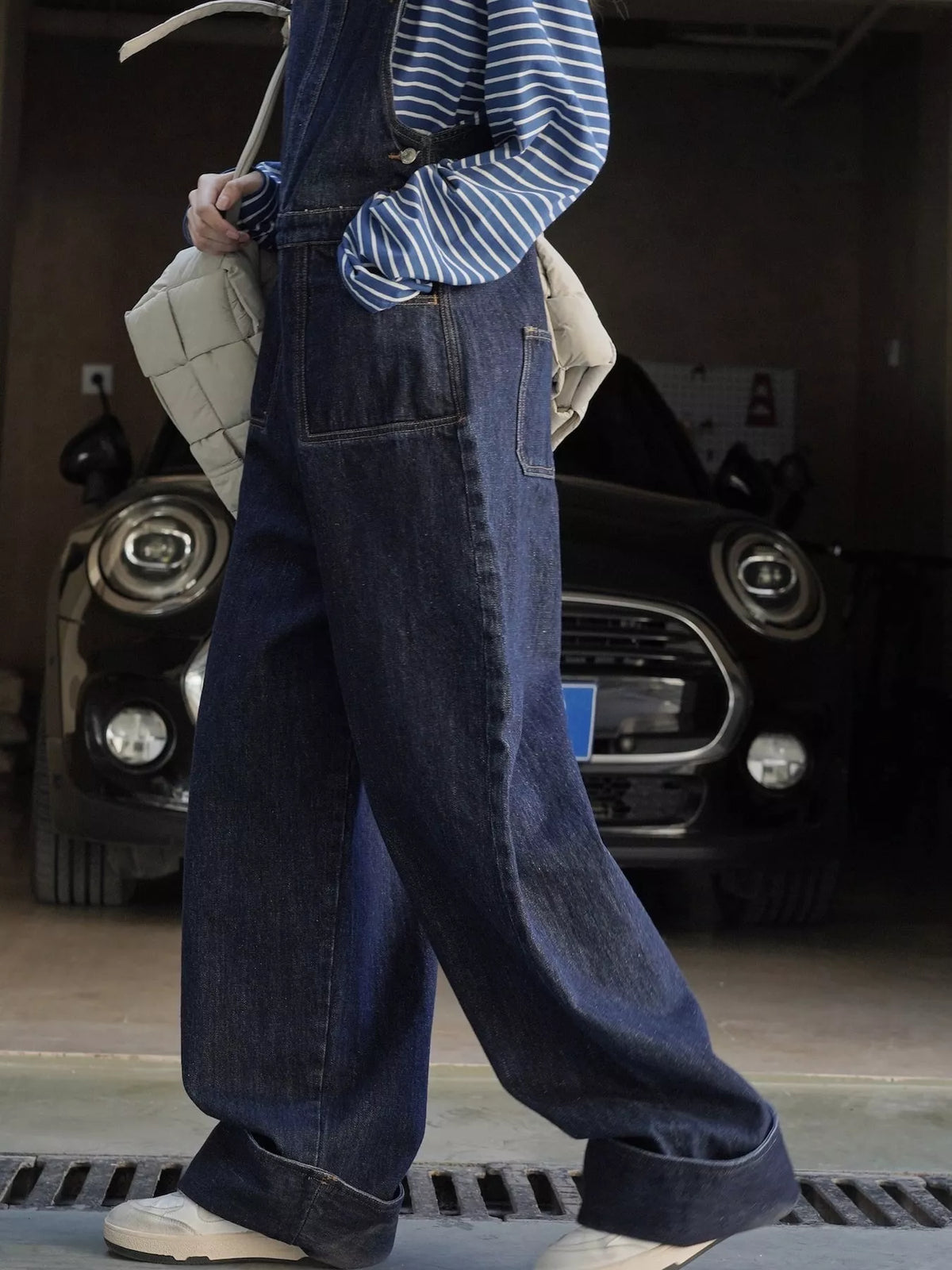 Women's Vintage Dark Wash Wide-Leg Denim Overalls in dark blue — side view