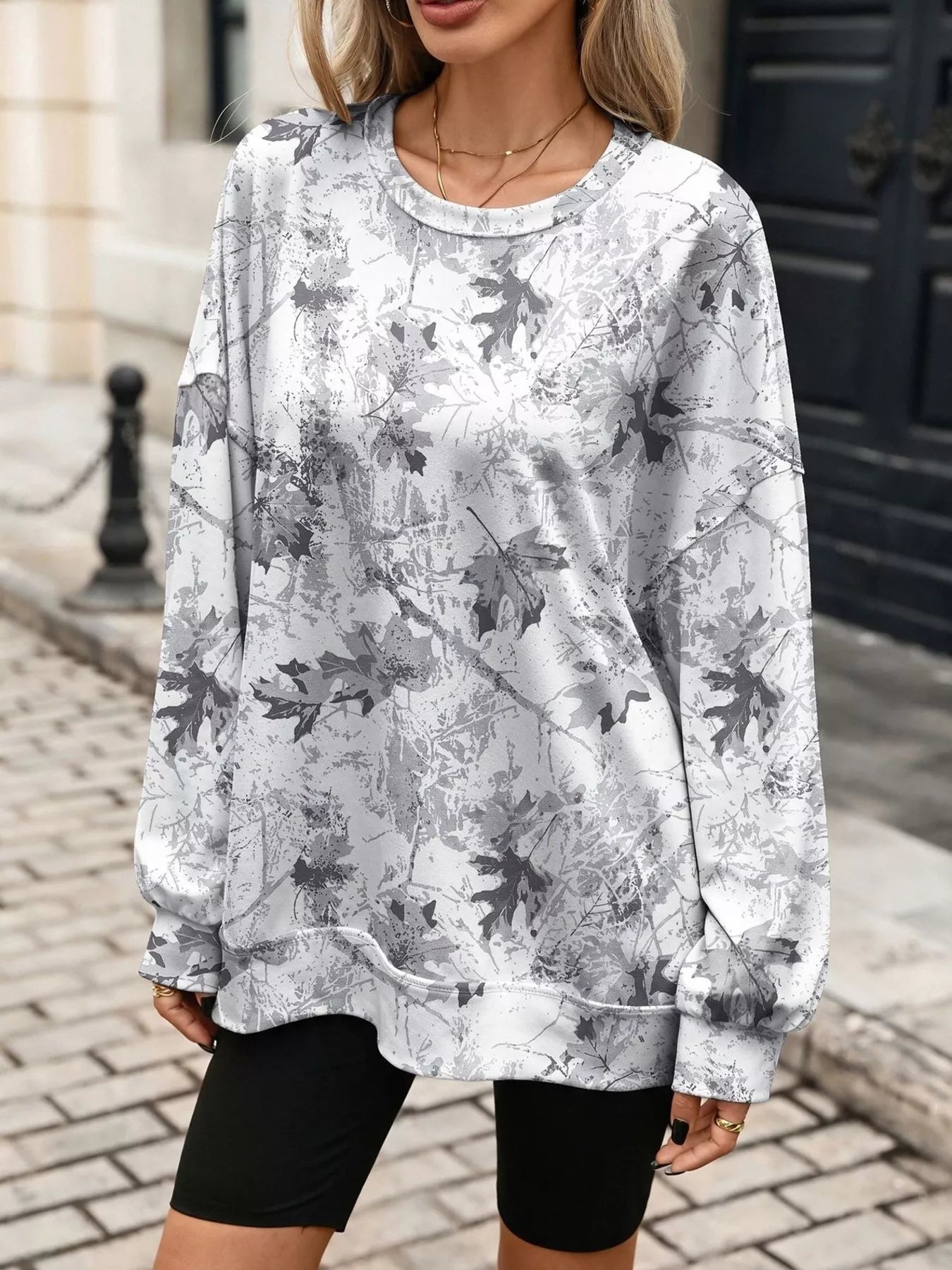Trendsi Printed Round Neck Sweatshirt -