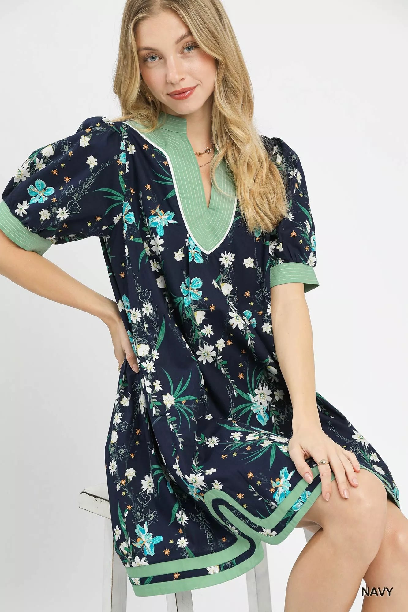 Women's apparel – product view 5