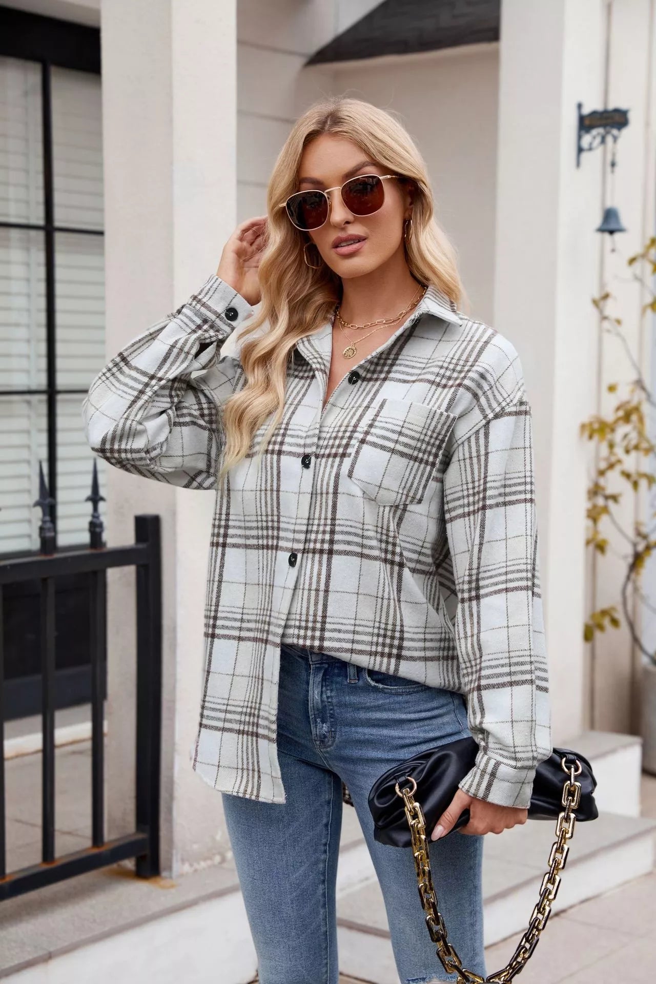 Women's apparel – product view 9
