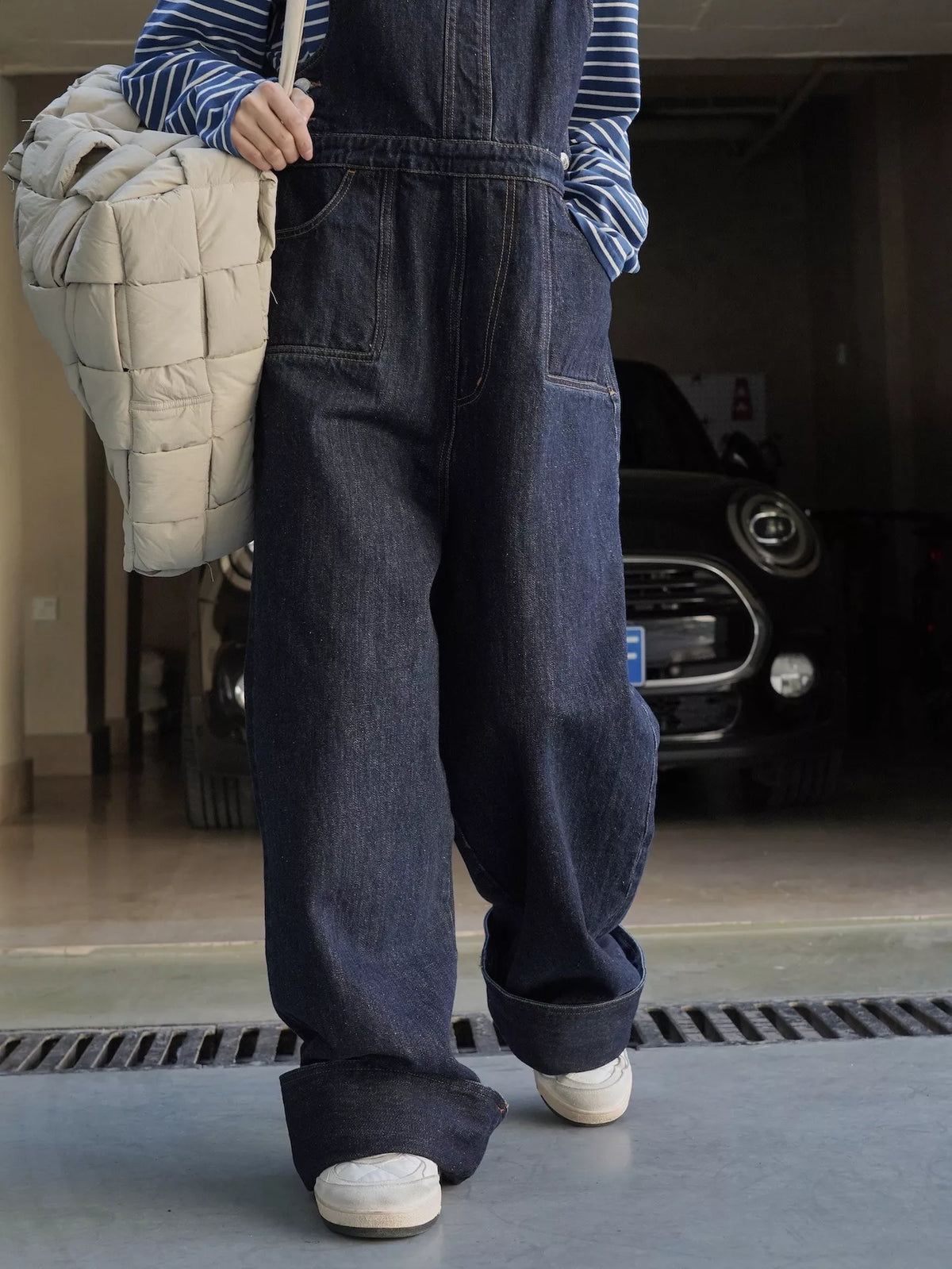 Women's Vintage Dark Wash Wide-Leg Denim Overalls in dark blue — front view