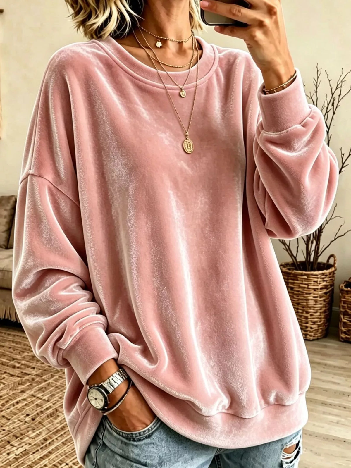 Crew-neck sweatshirt, pink angled front