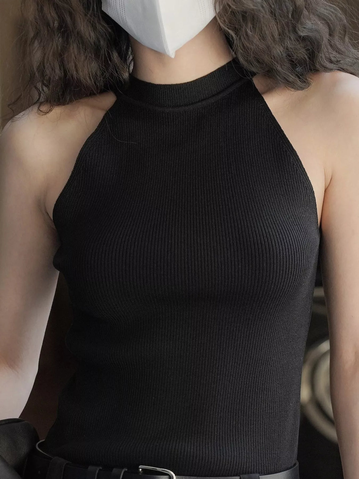 Black sleeveless mock neck ribbed knit tank top