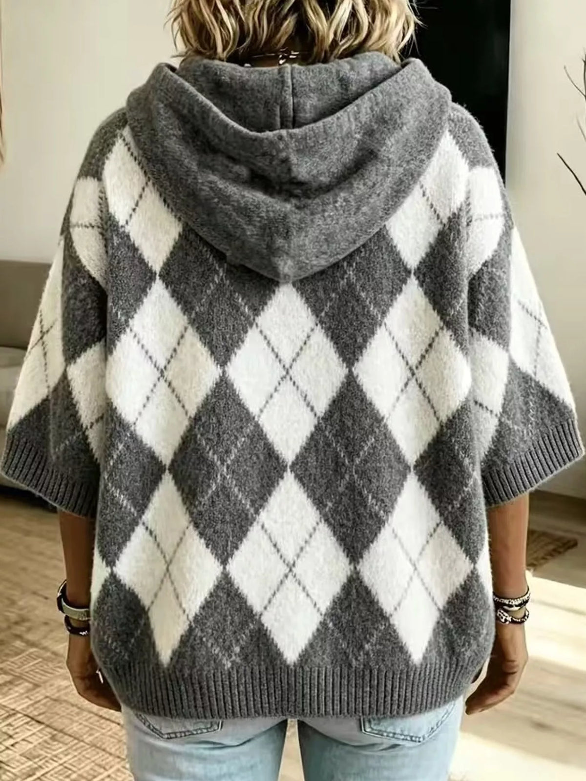 Argyle Pattern Hooded Sweater, back view