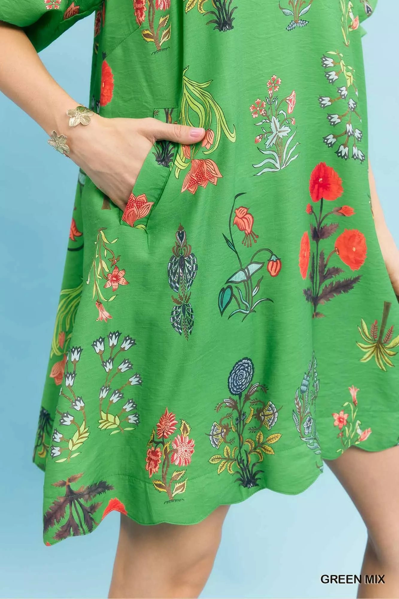 Women's apparel – product view 6