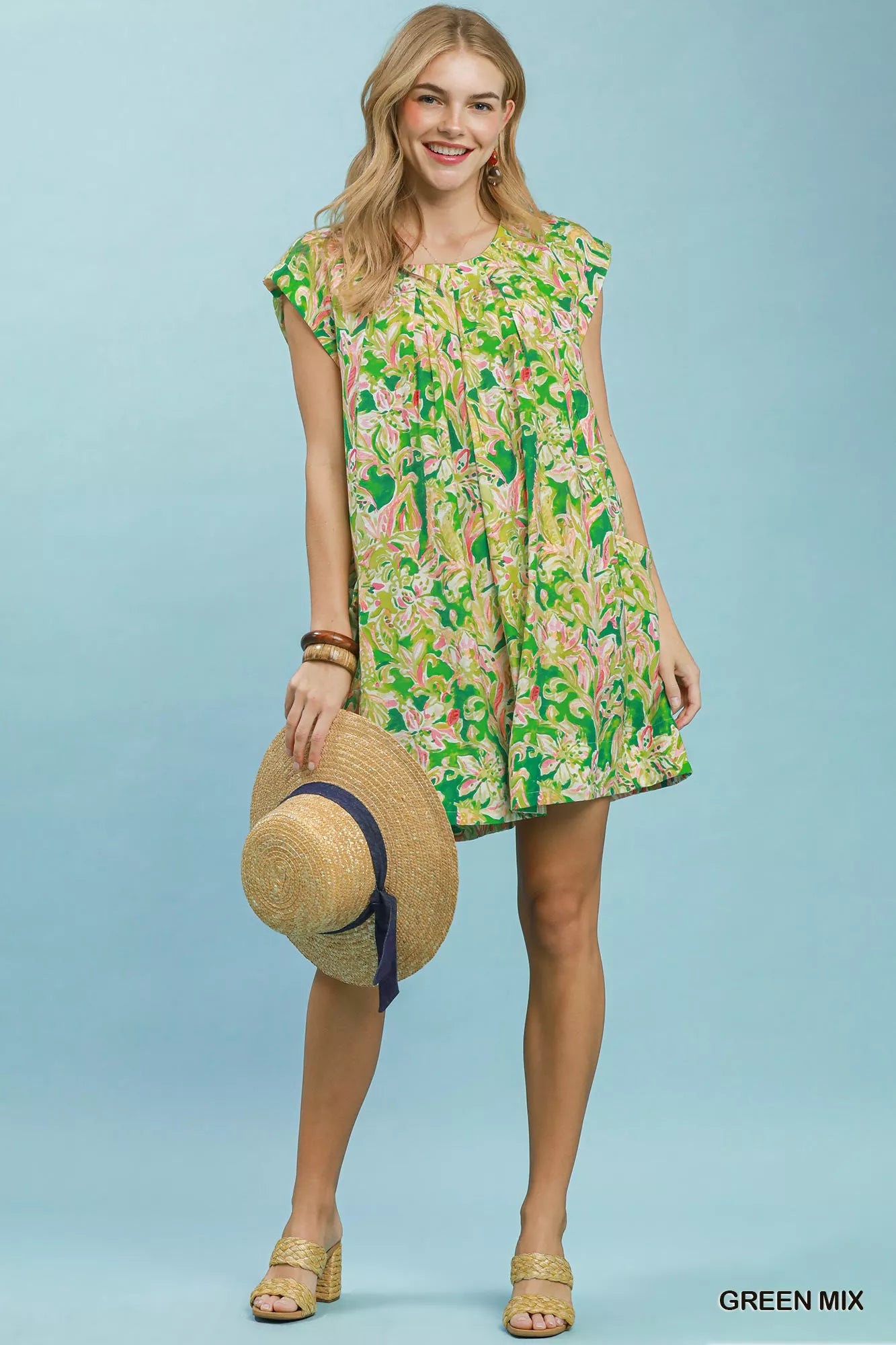 Women's apparel – product view 4