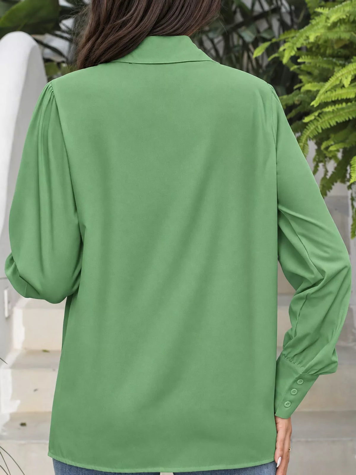 Long-sleeve shirt, back view