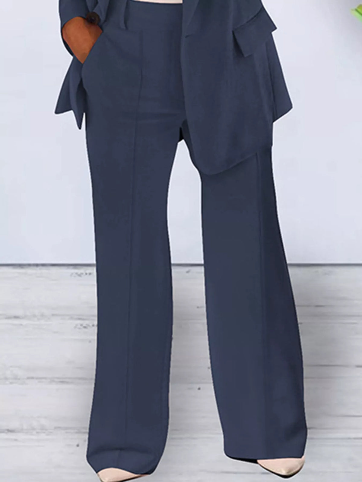 Collared long sleeve outfit set, construction and design details
