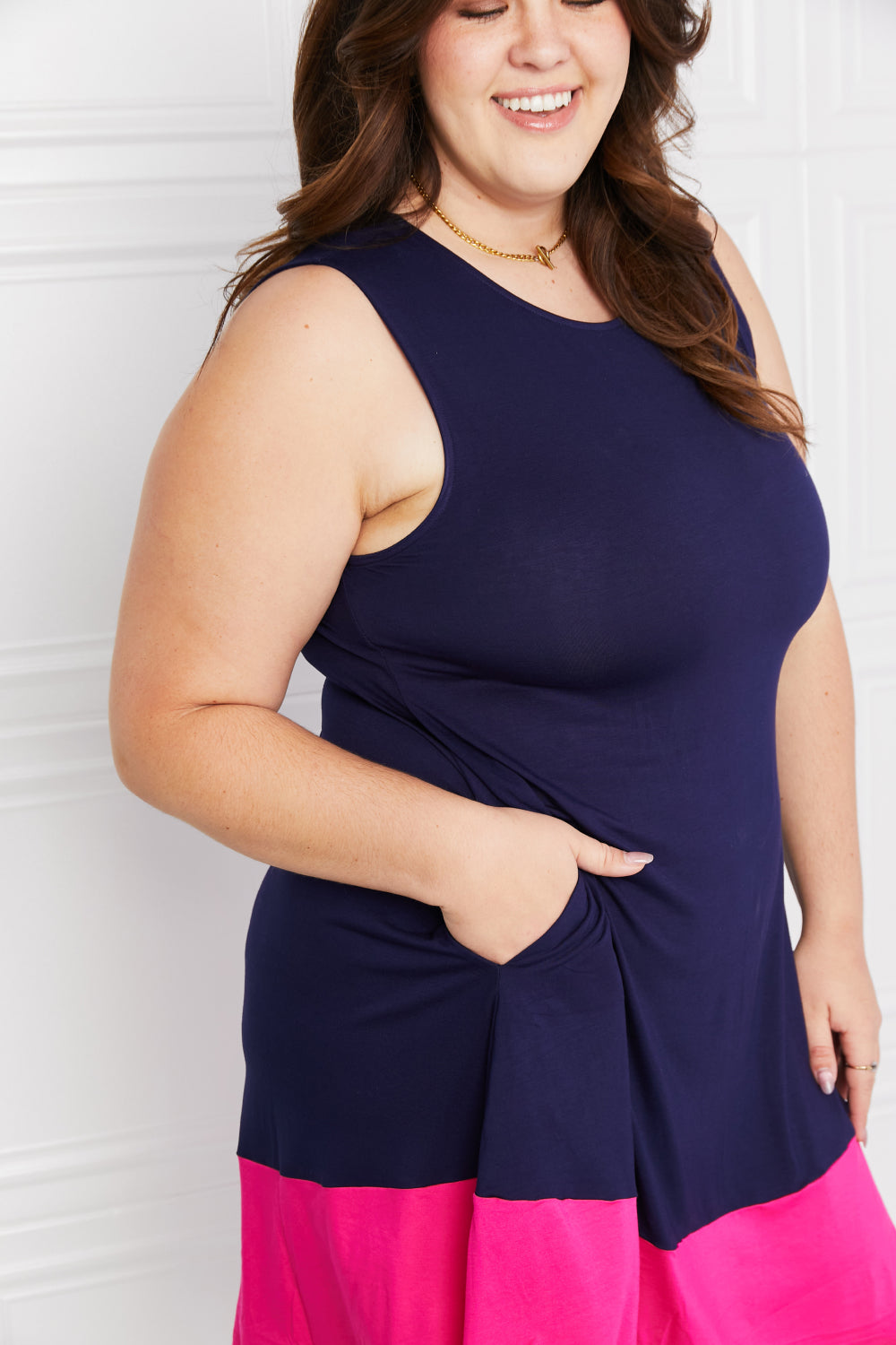 Women's apparel – product view 5