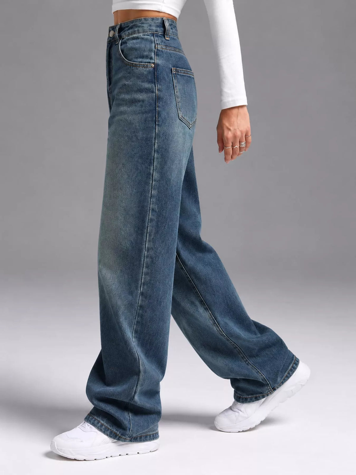 Wide-Leg Vintage Wash Jeans in blue