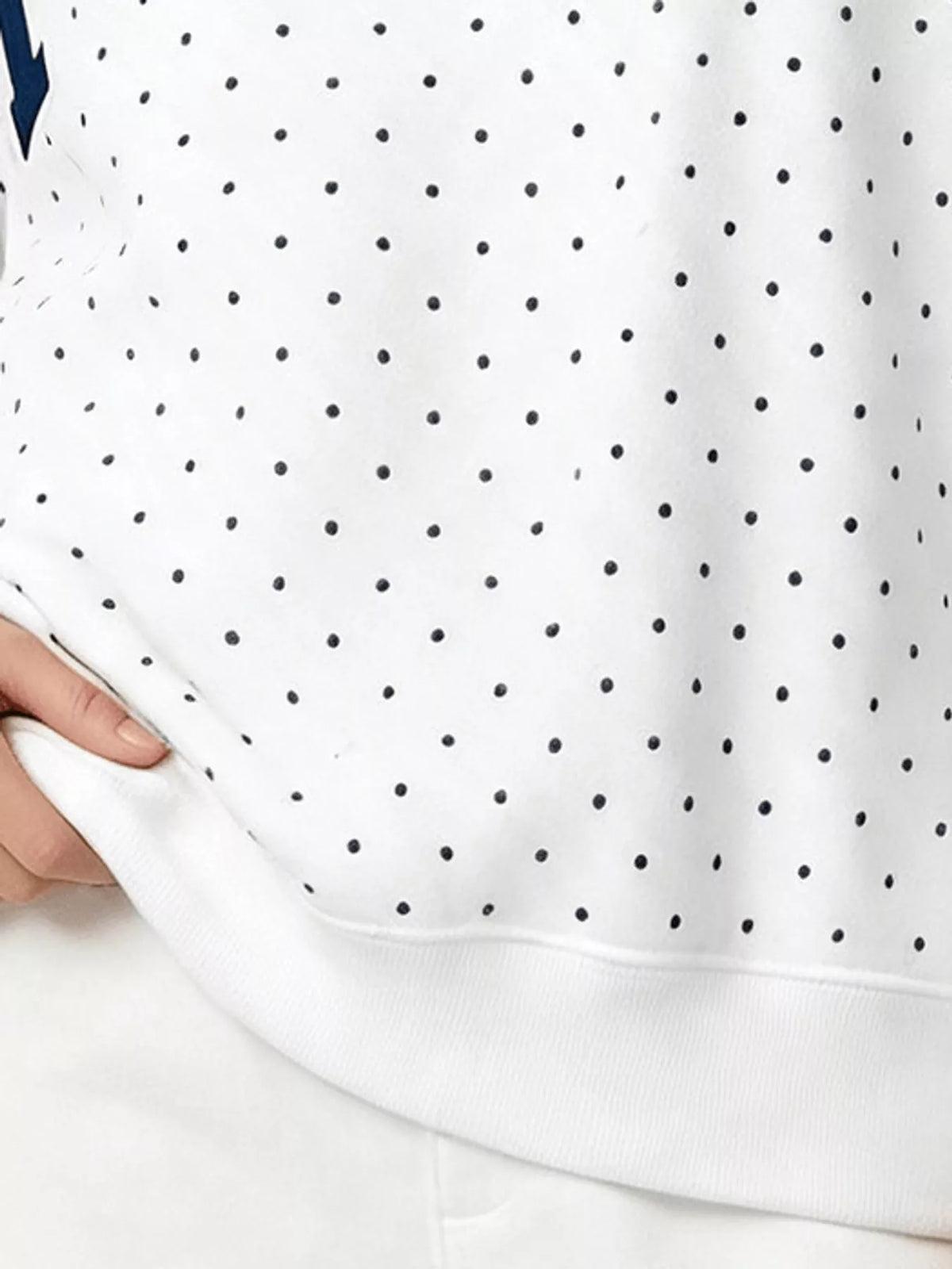 White polka dot letter graphic sweatshirt, polka dot and hem detail