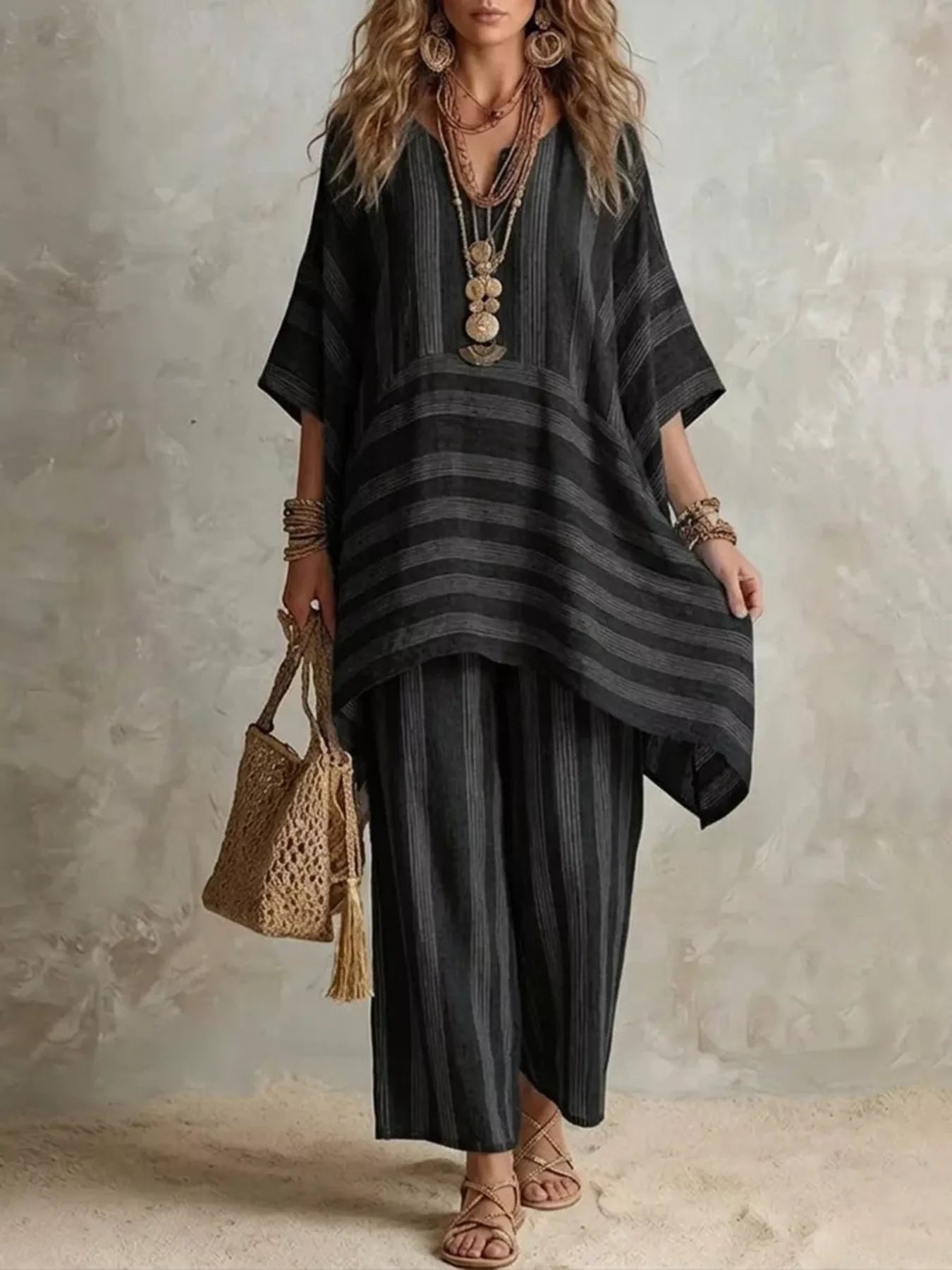 Women's clothing set – product view 2