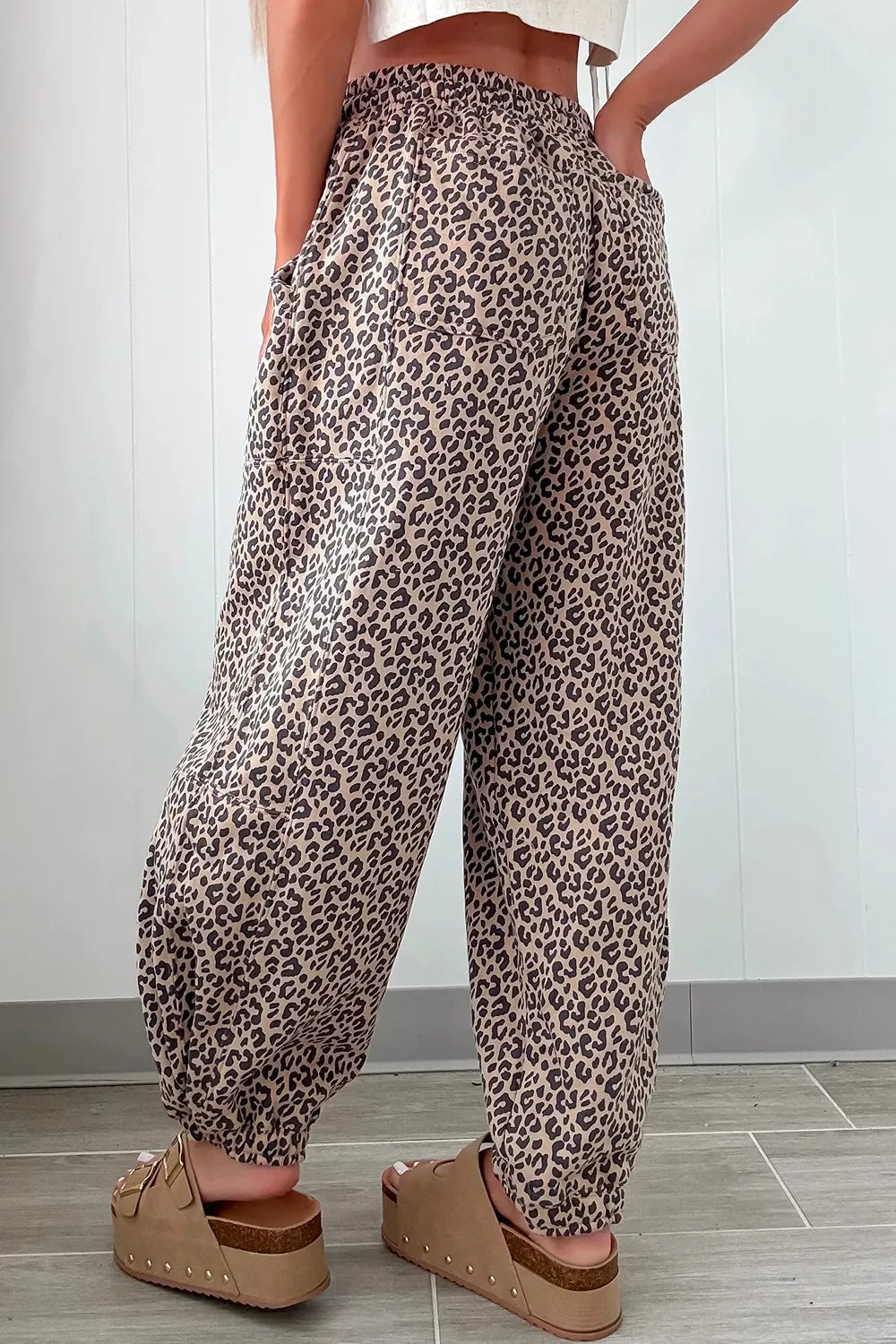 Trendsi Leopard Print Elastic Waist Ankle Length Pants -