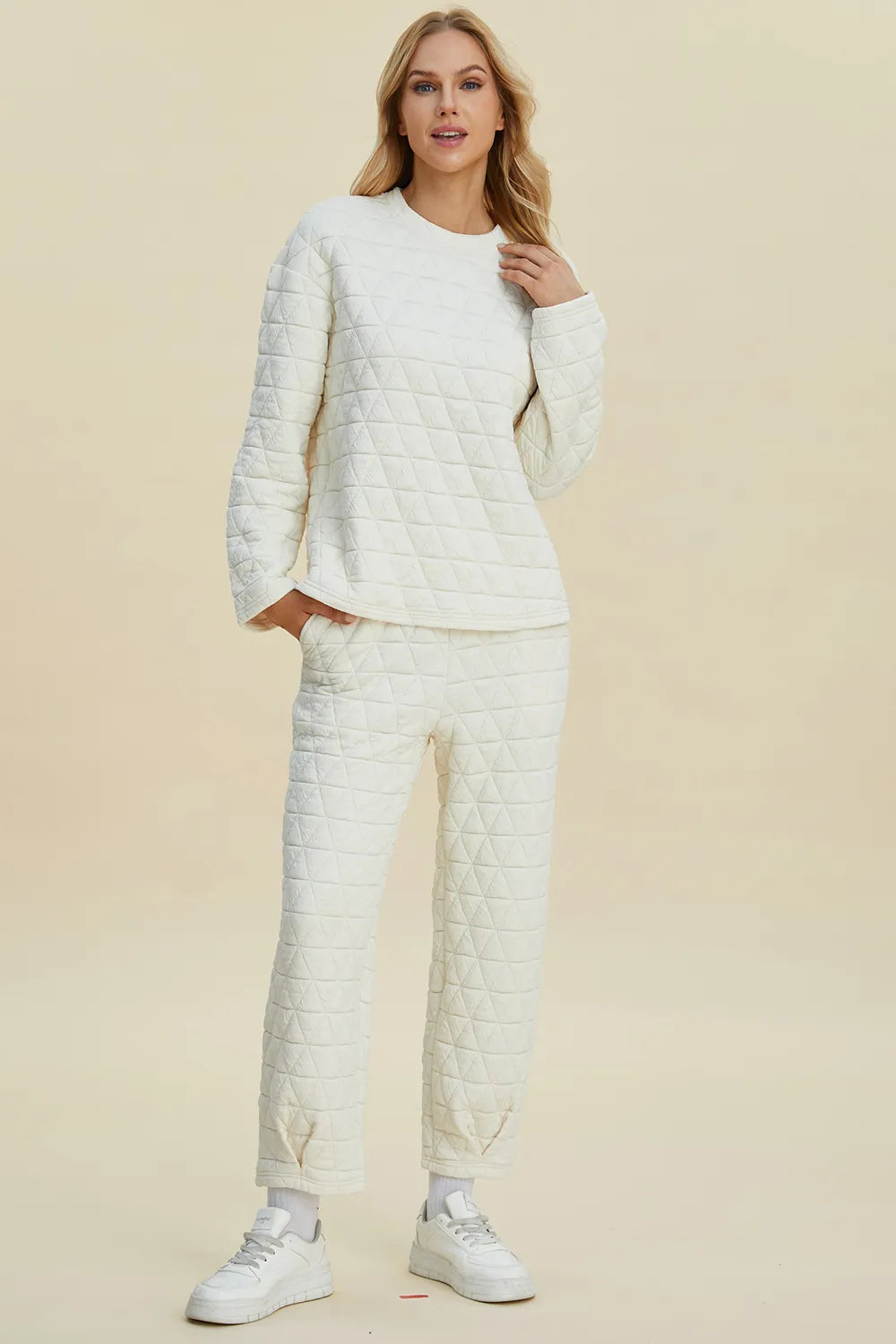 Women's clothing set – product view 8