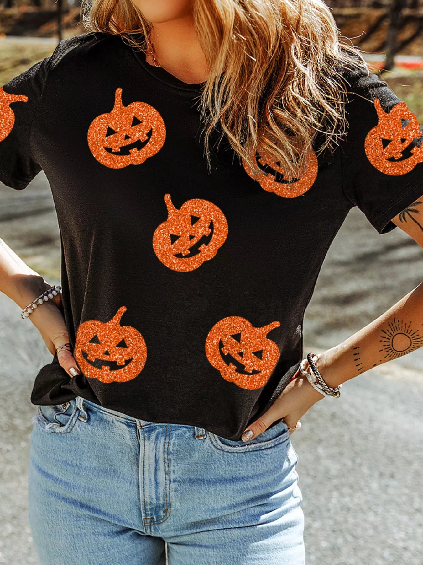 Trendsi Glittering Pumpkin Face Crewneck Halloween T Shirt -