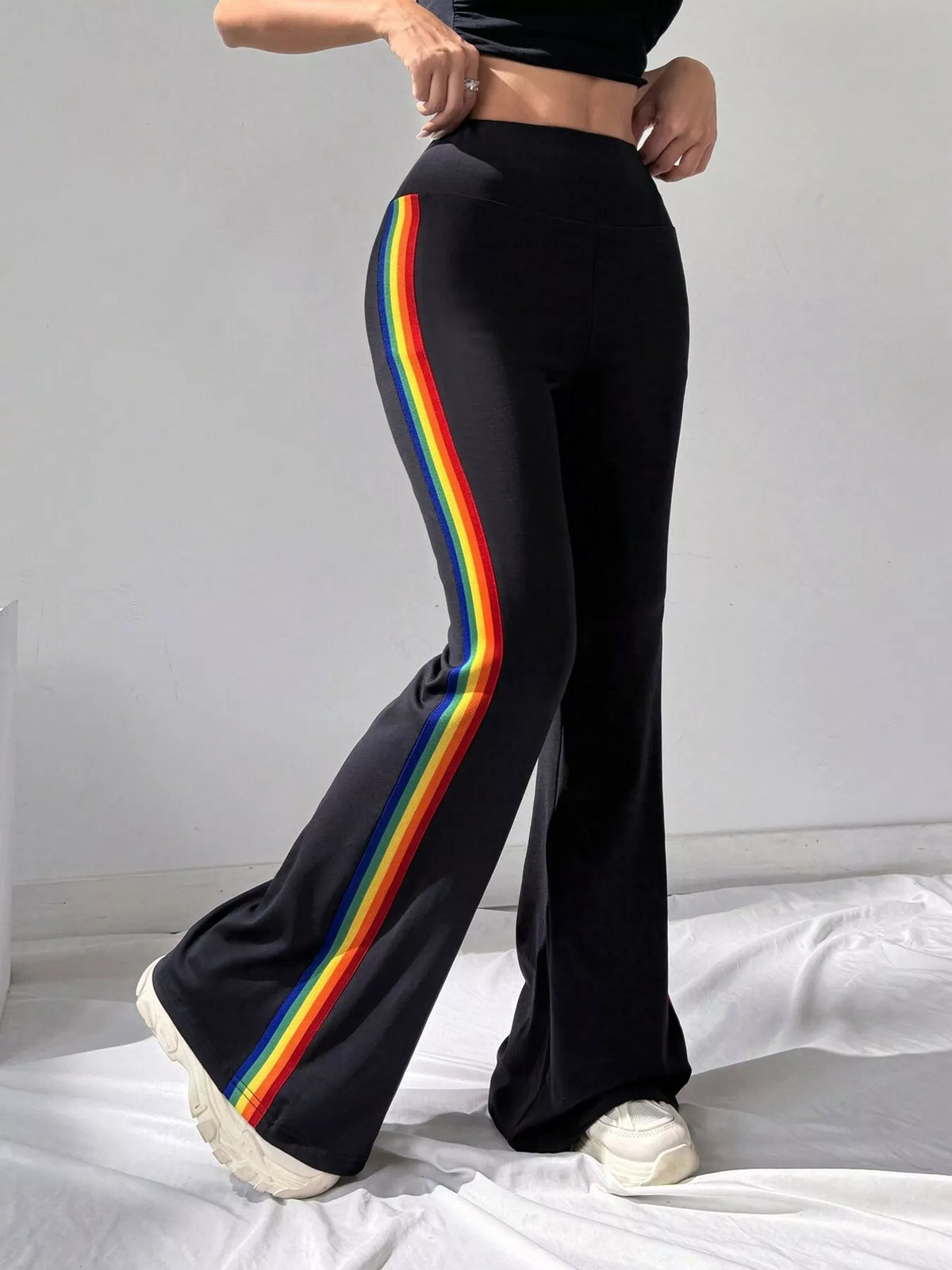 High-waisted side-striped flare active pants
