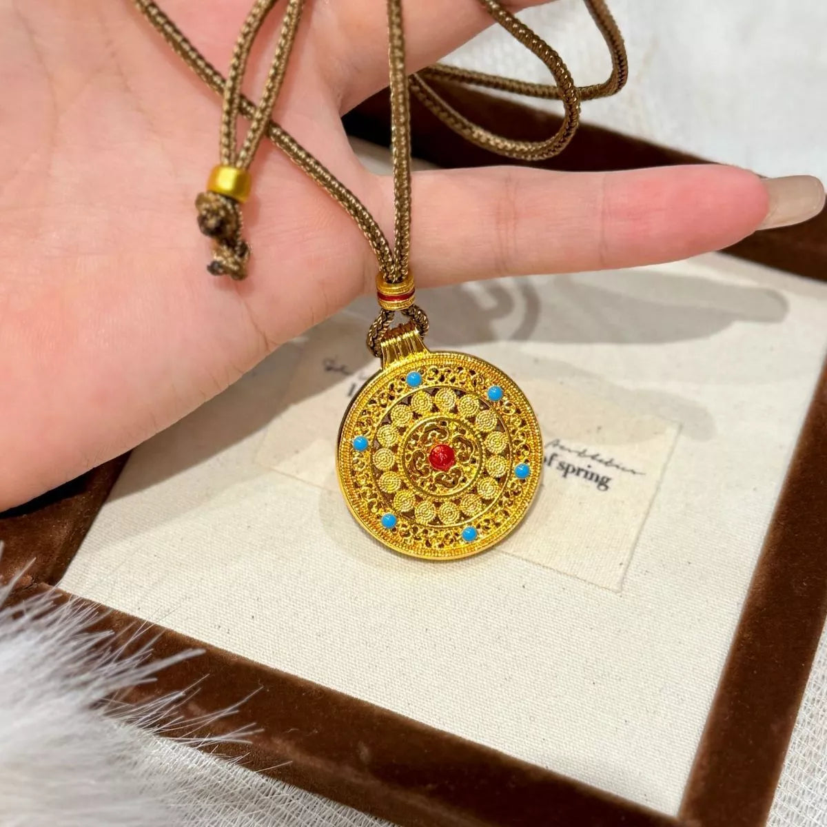 Trendsi 18K Gold-Plated Round Pendant Necklace -