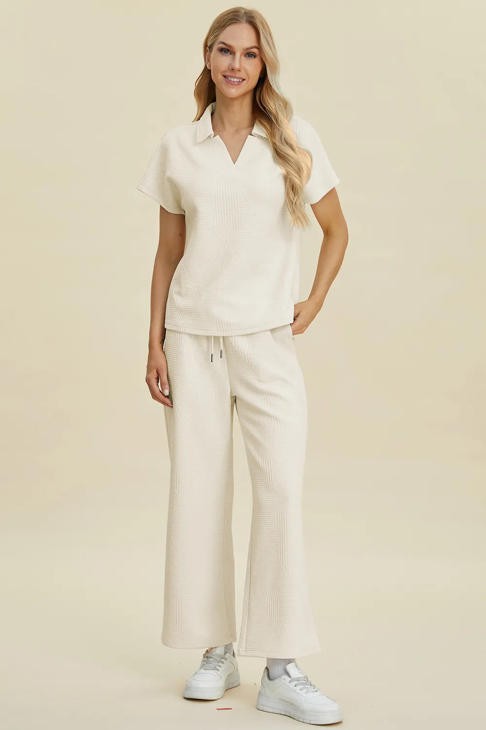 Women's clothing set – product view 1