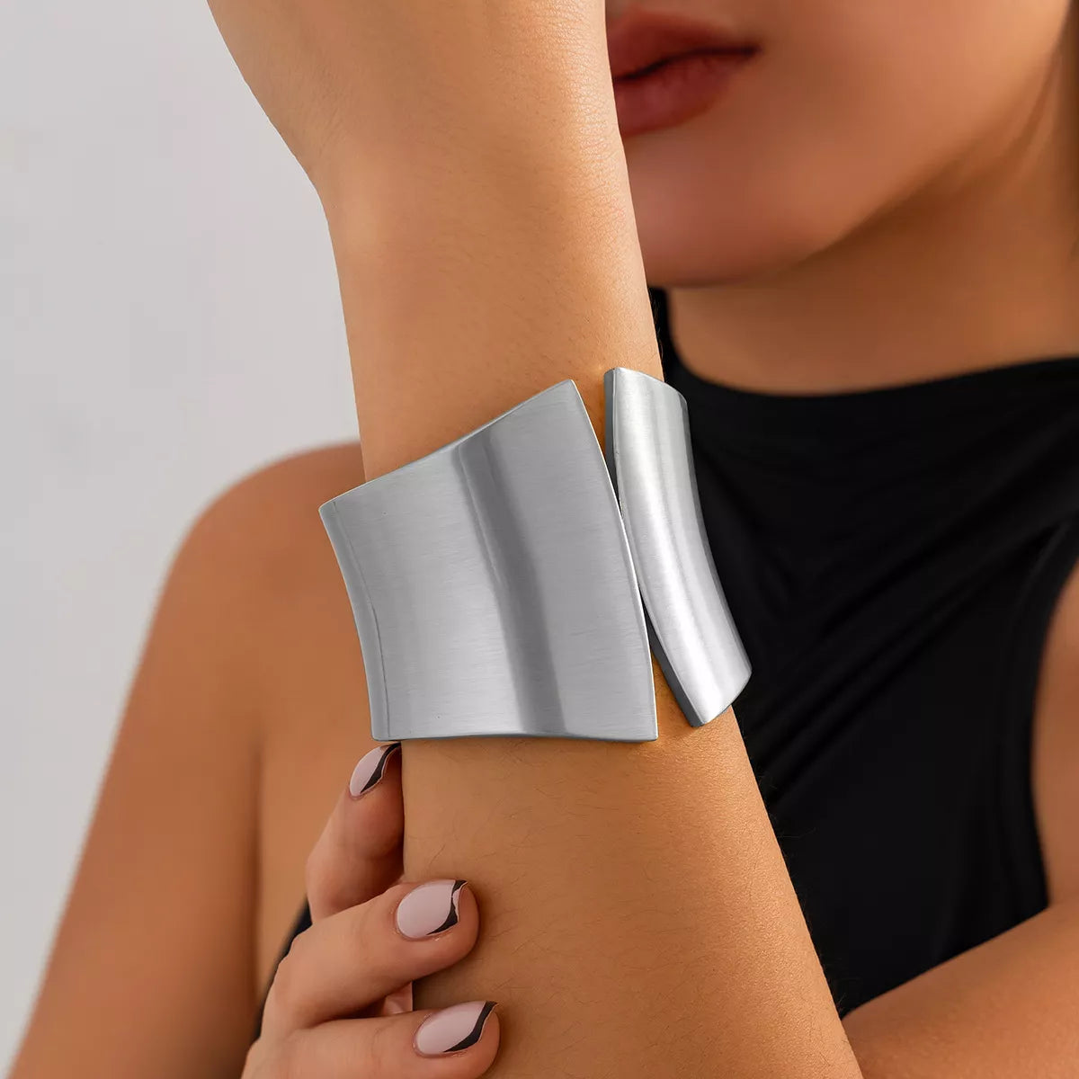Trendsi Wide Cuff Bracelet -