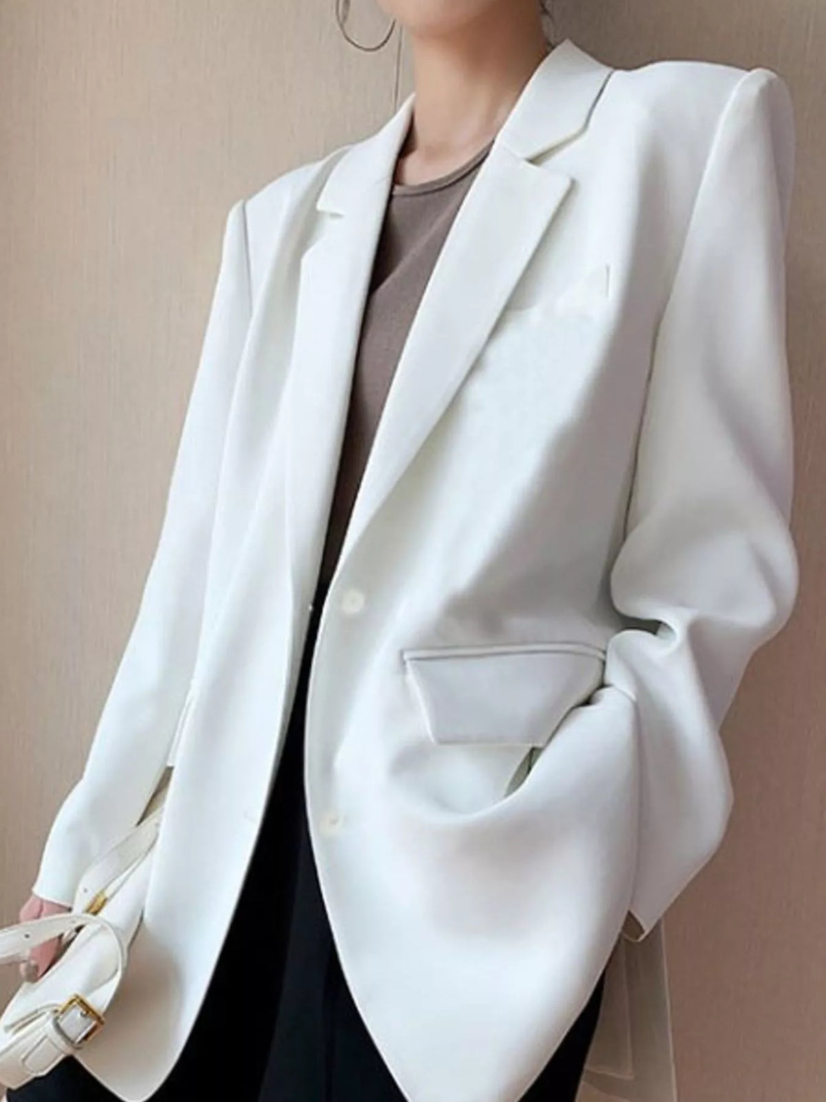 Collared long sleeve blazer, front view on model