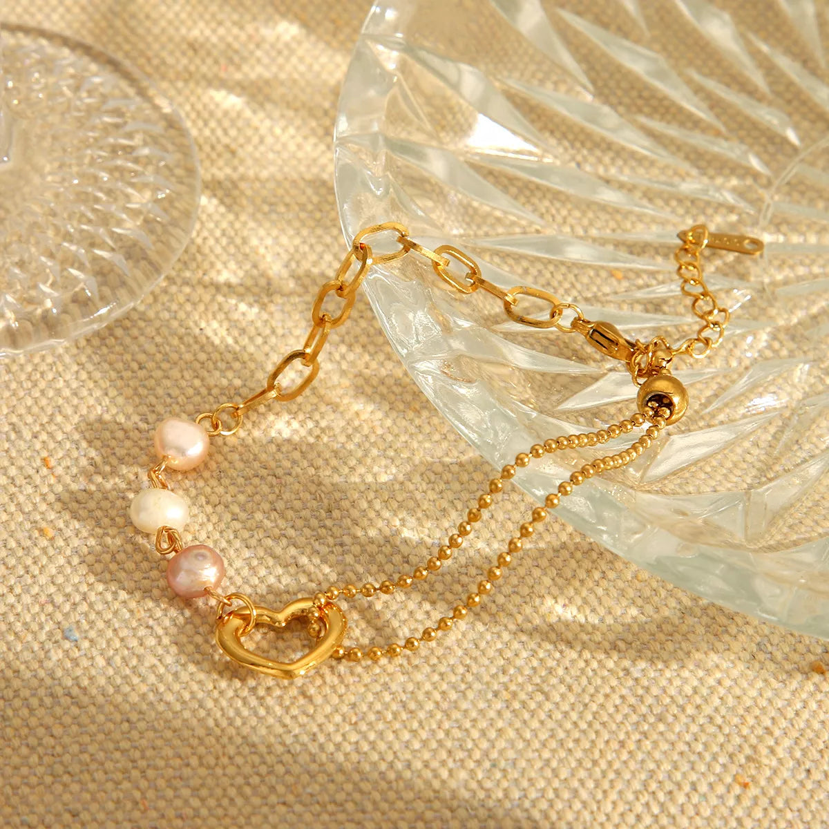 Trendsi 18K Gold-Plated Heart Pearl Bracelet -