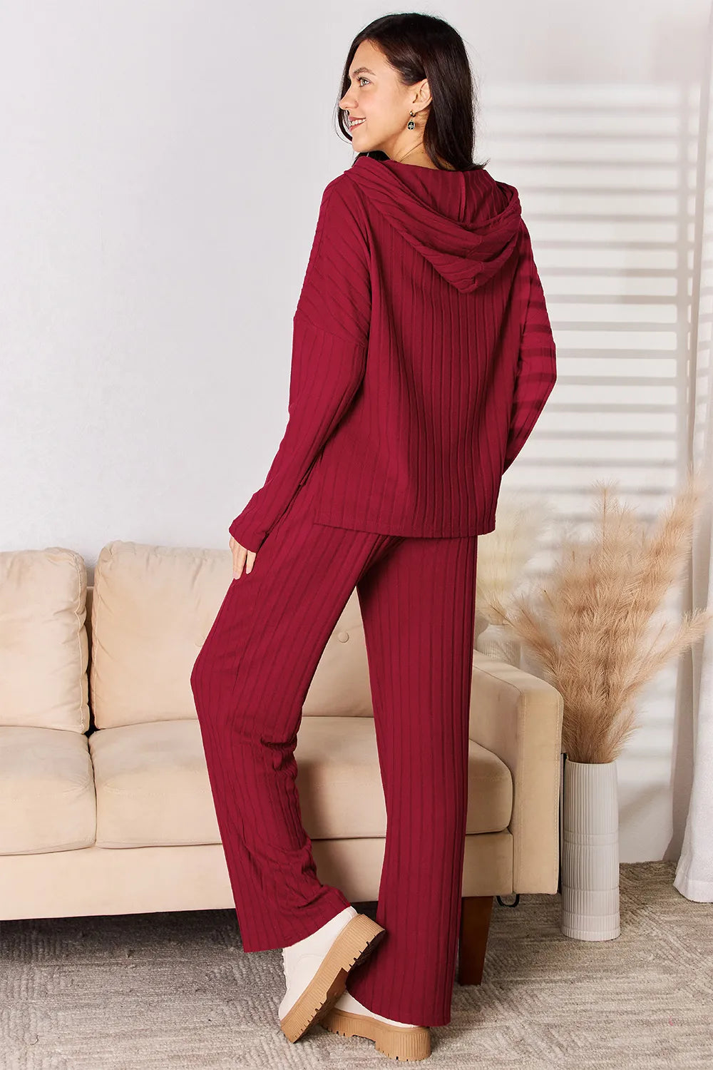 Women's clothing set – product view 2