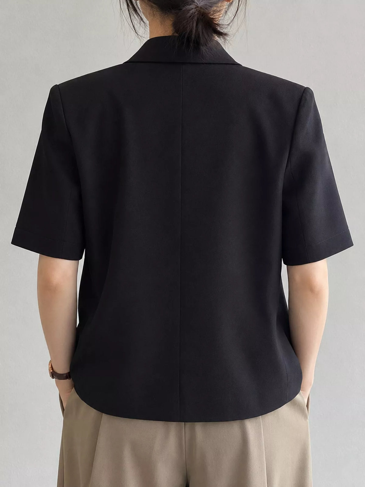 Collared short sleeve blazer, back view
