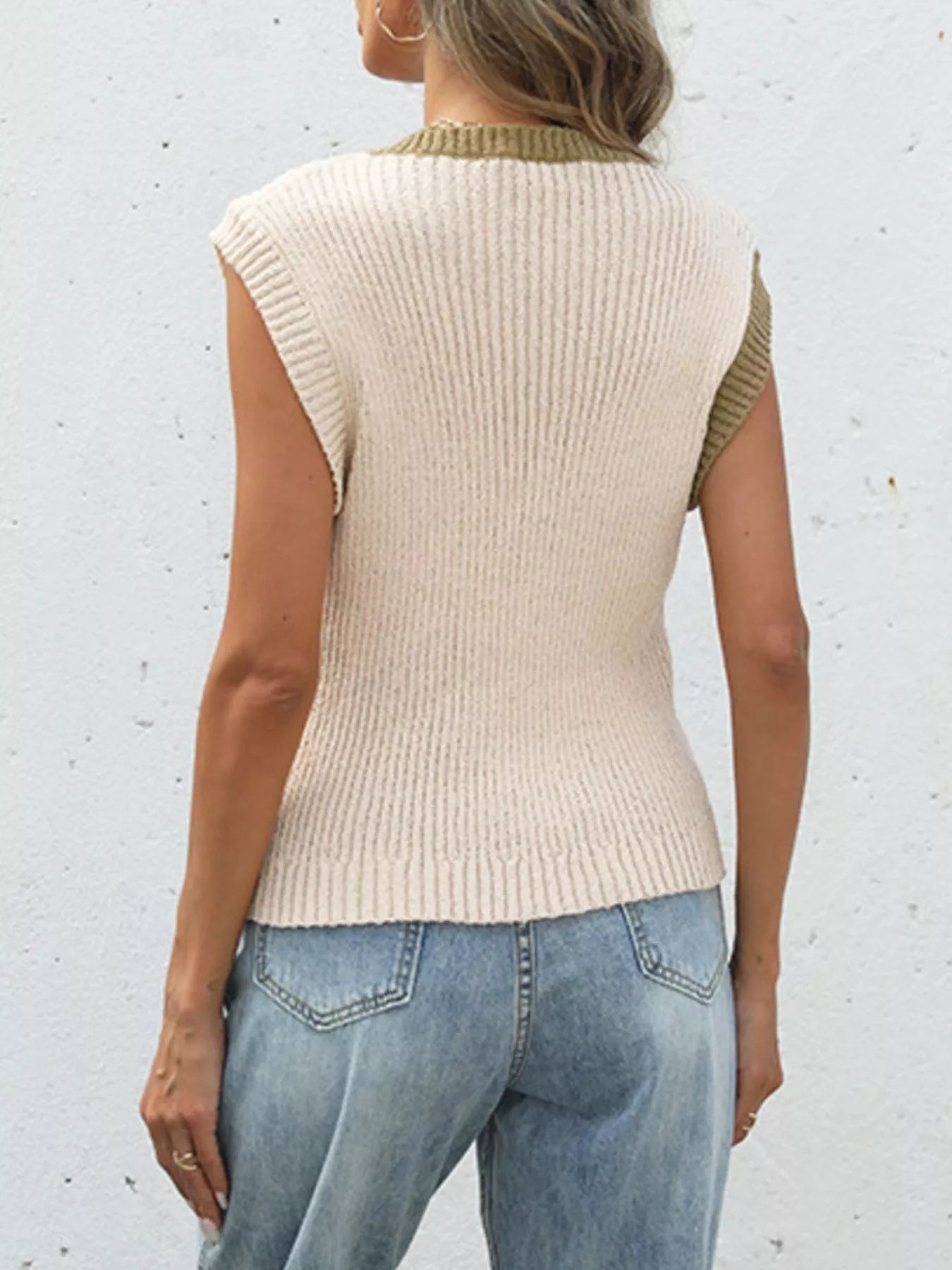 Trendsi Two-Tone Sleeveless Knit Cardigan -