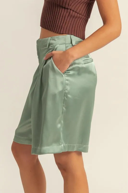 Women's shorts – product view 3