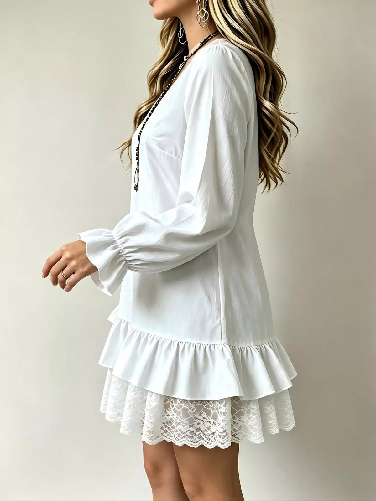 Lace-hem dress, white side