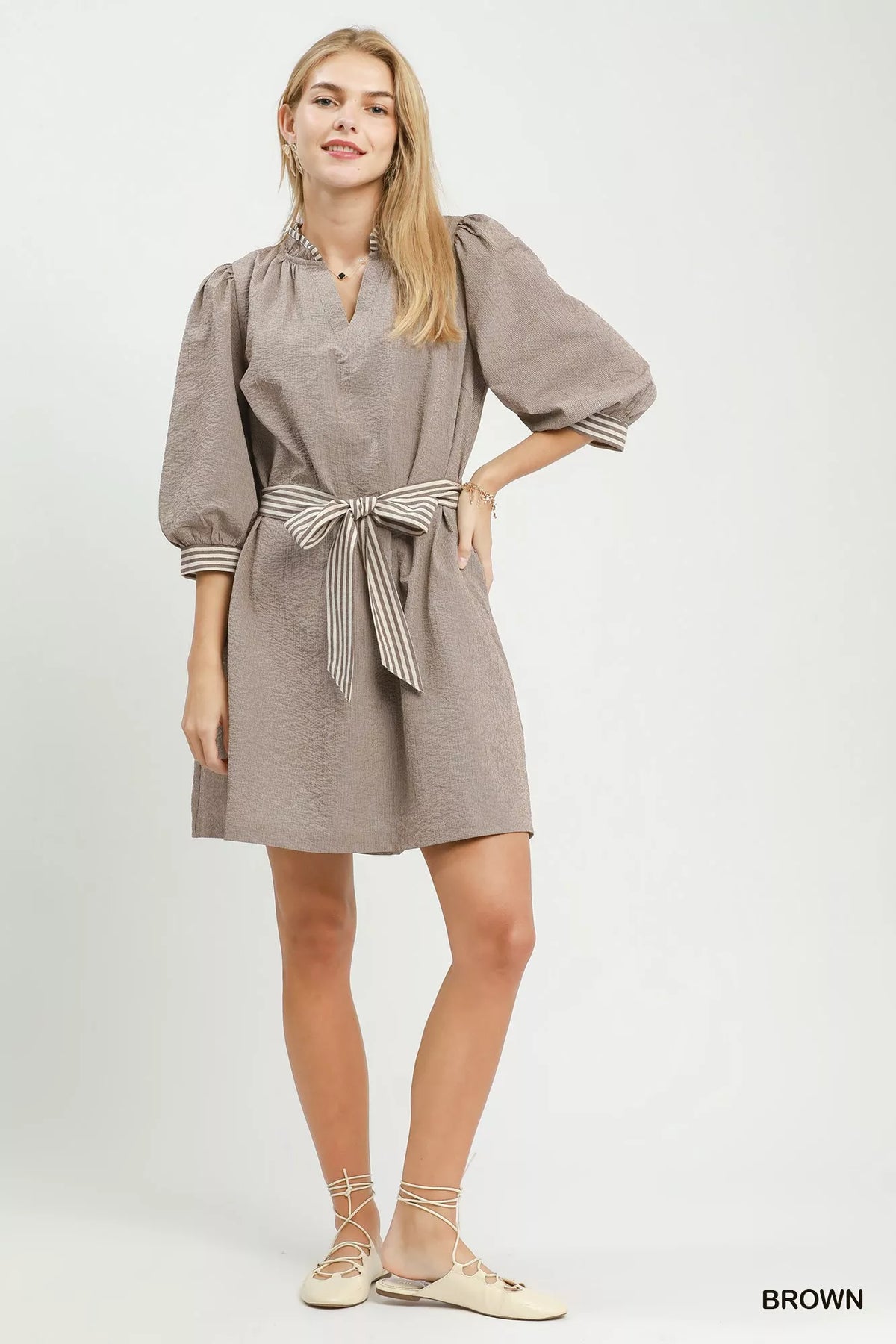 Women's apparel – product view 4