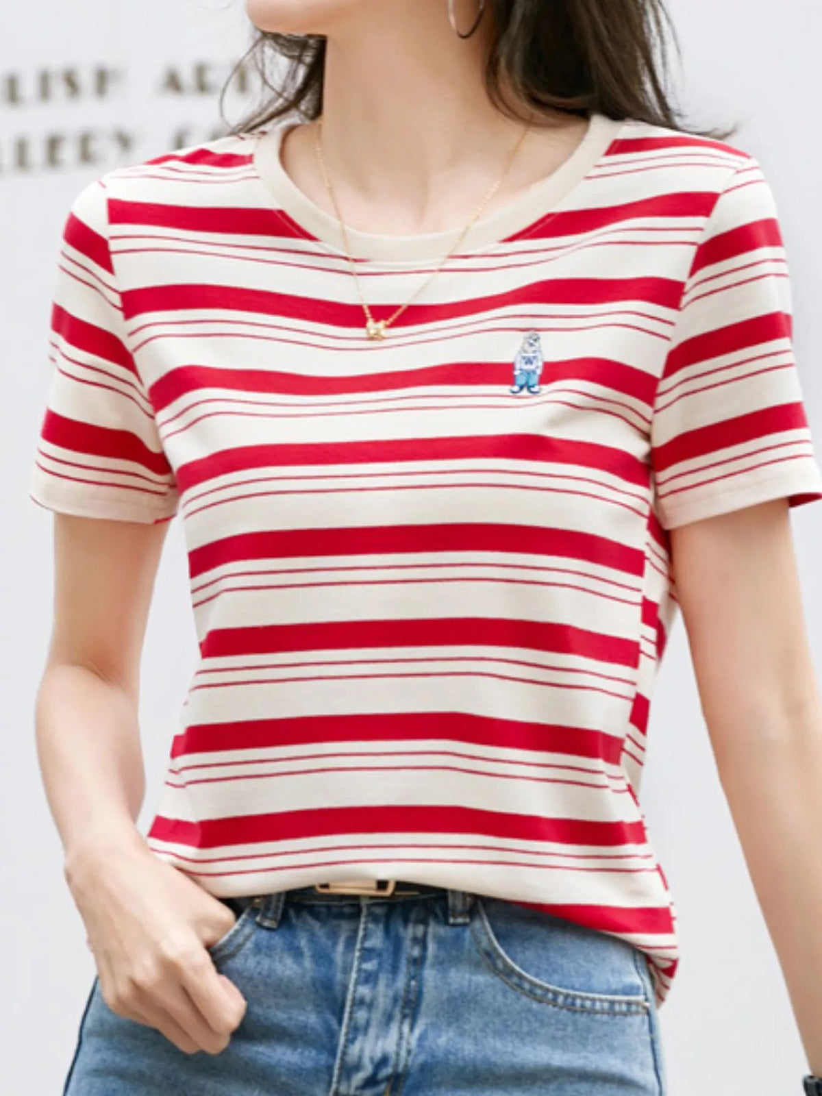 Red - Striped striped crew neck embroidered t-shirt
