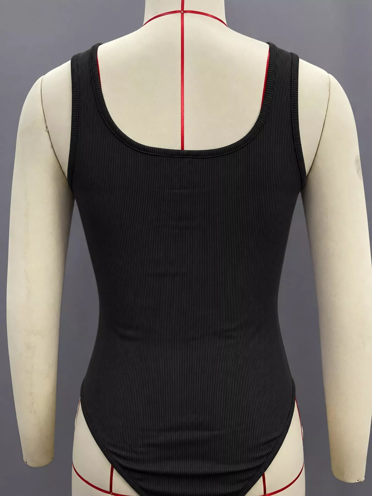 Ribbed bodysuit, black mannequin back