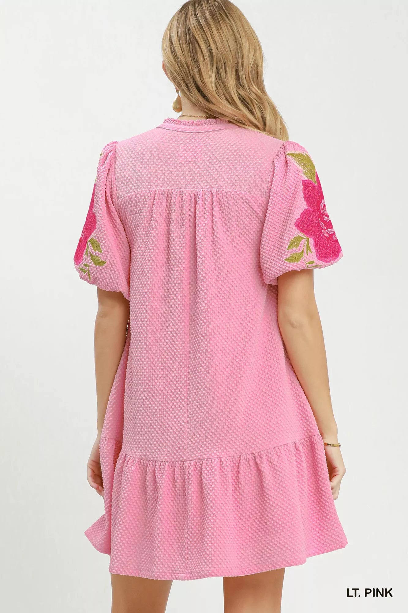 Women's apparel – product view 3