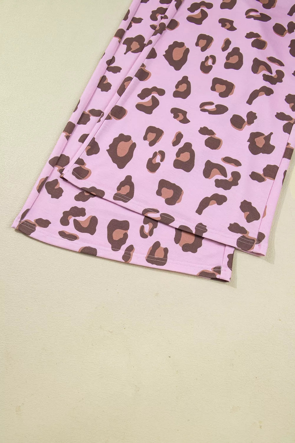 Trendsi Drawstring Leopard Print Patch Pocket Loose Pants -