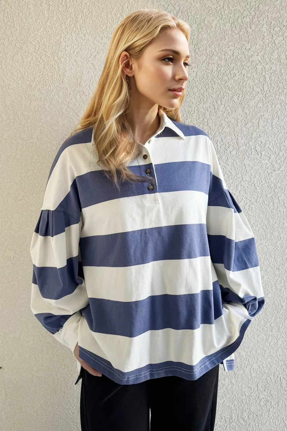 Women's apparel – product view 3
