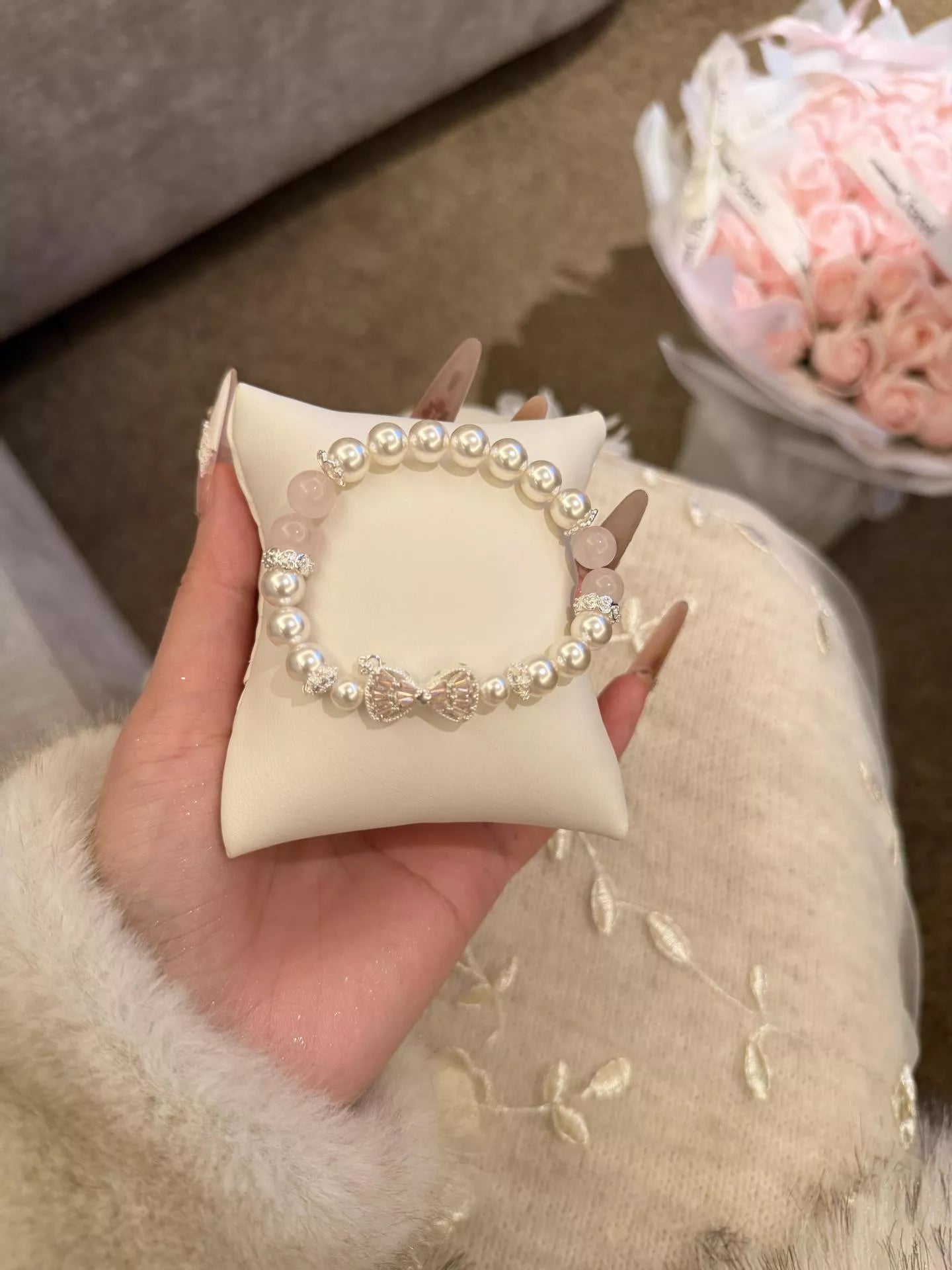 Trendsi Bow Charm Pearl Bracelet -